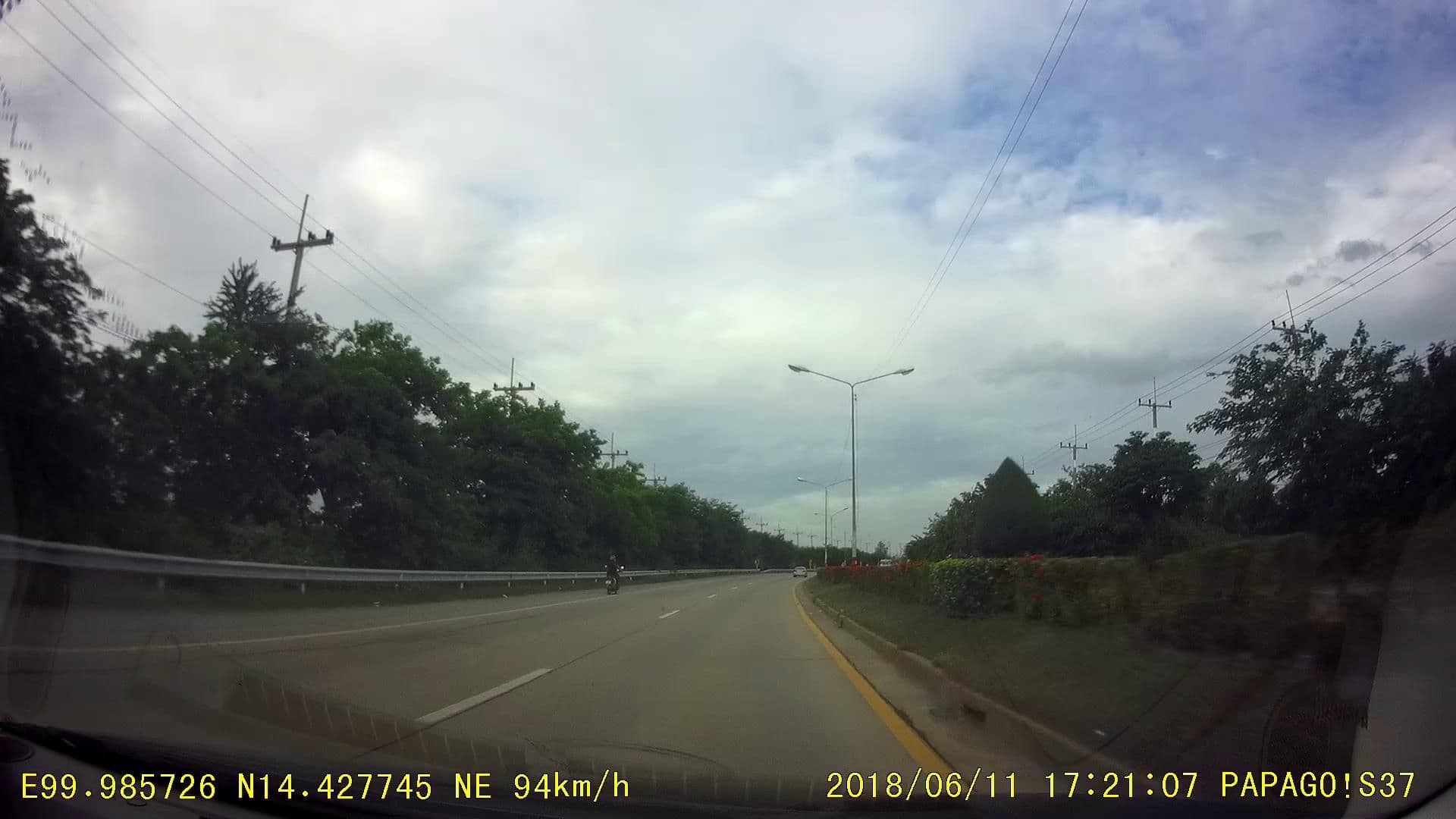Street view near Piccolo House, Suphan Buri — © poramet (CC BY-SA · Mapillary)