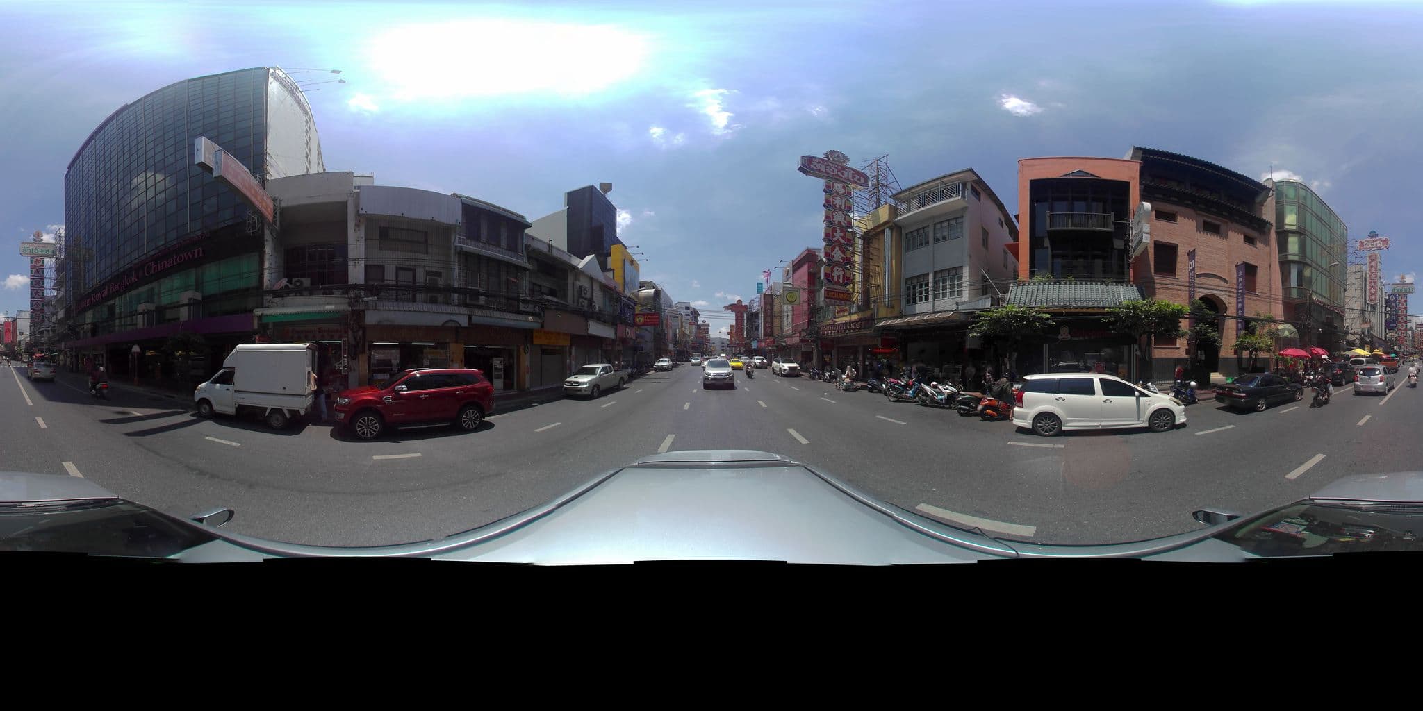 Street view near White Orchid Hotel Bangkok, Samphantawong — © P05466 (CC BY-SA · Mapillary)