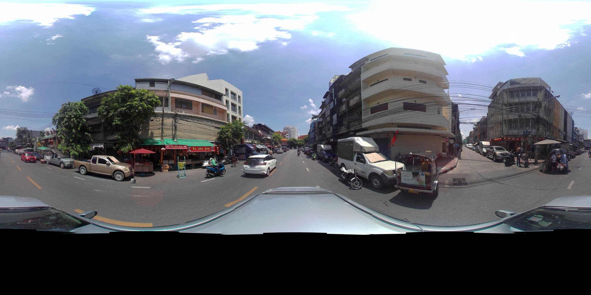 Street view near Asa Hostel, Samphantawong — © P05466 (CC BY-SA · Mapillary)