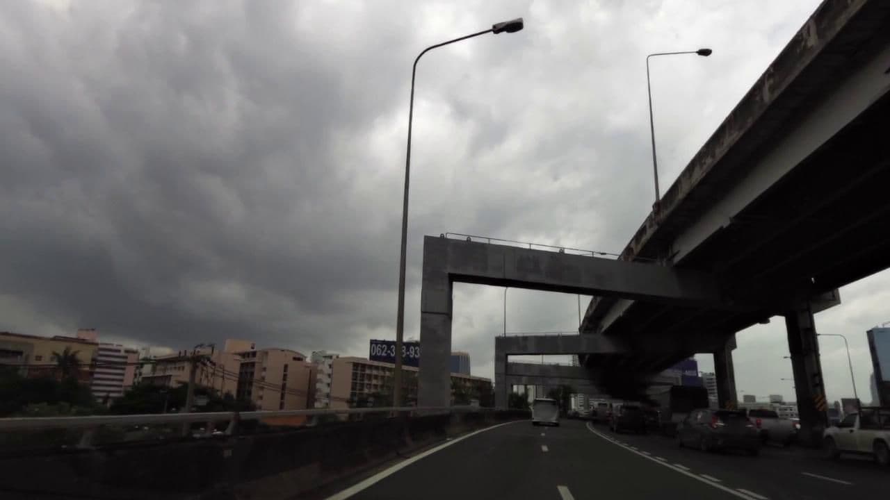 Street view near sukhmuvit park hotel bangkok, Yan Nawa — © toffy (CC BY-SA · Mapillary)