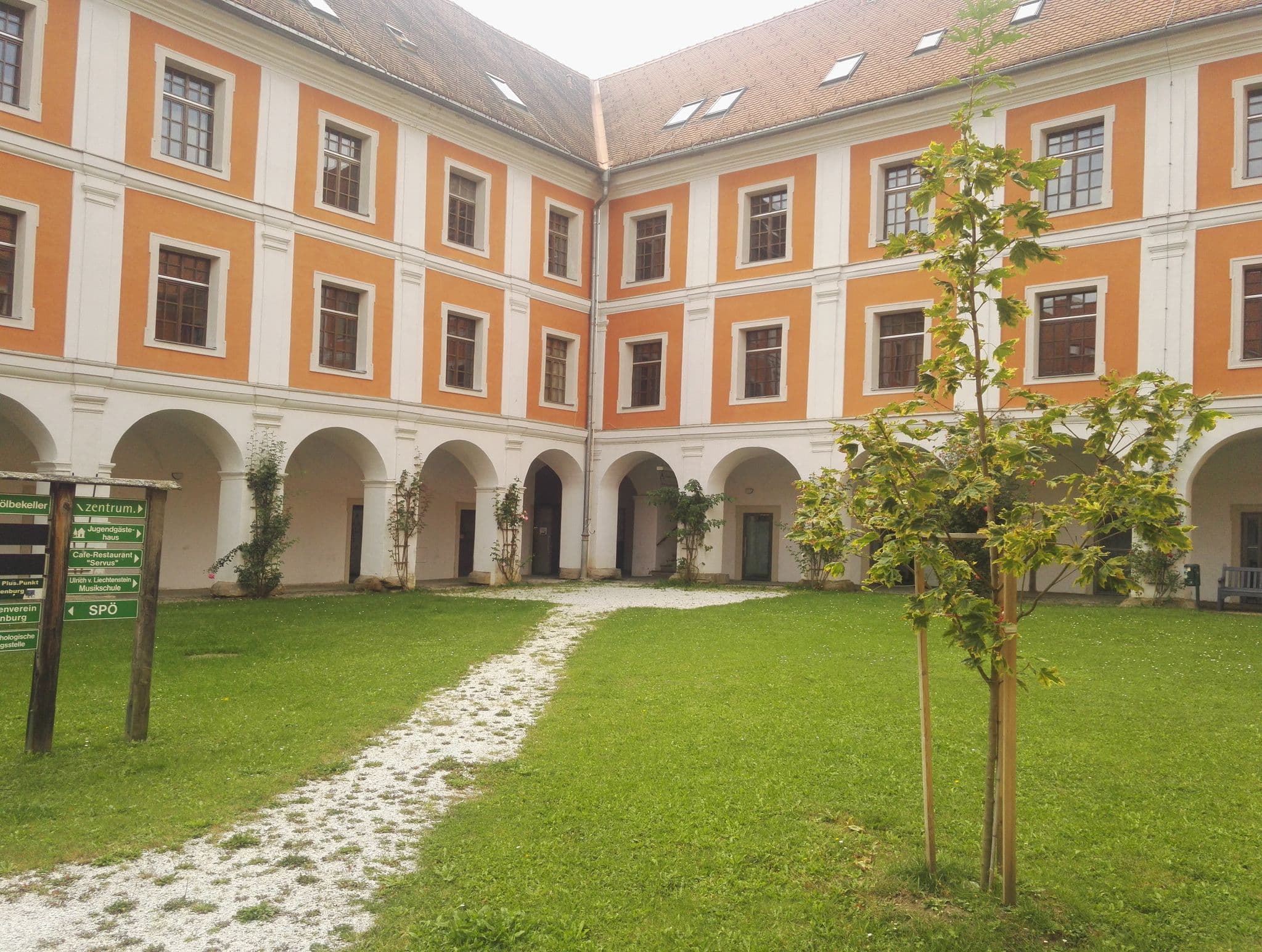 Street view near JUFA Judenburg - Hotel Zum Sternenturm, Judenburg — © aceini (CC BY-SA · Mapillary)