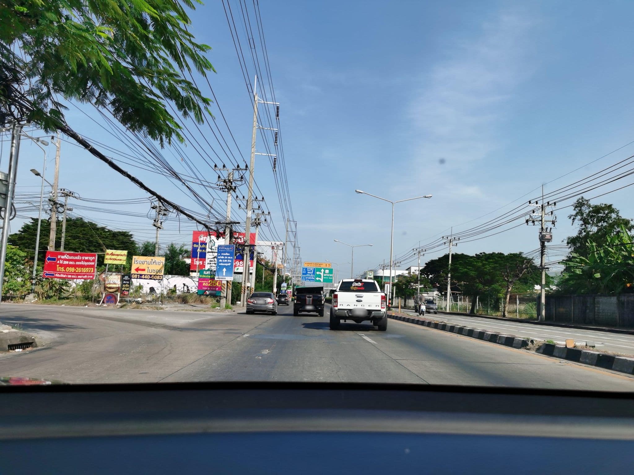 Street view near โรงแรมแมว โยคินะ เนโกะ โฮเทล, Sai Mai — © lin_wang (CC BY-SA · Mapillary)