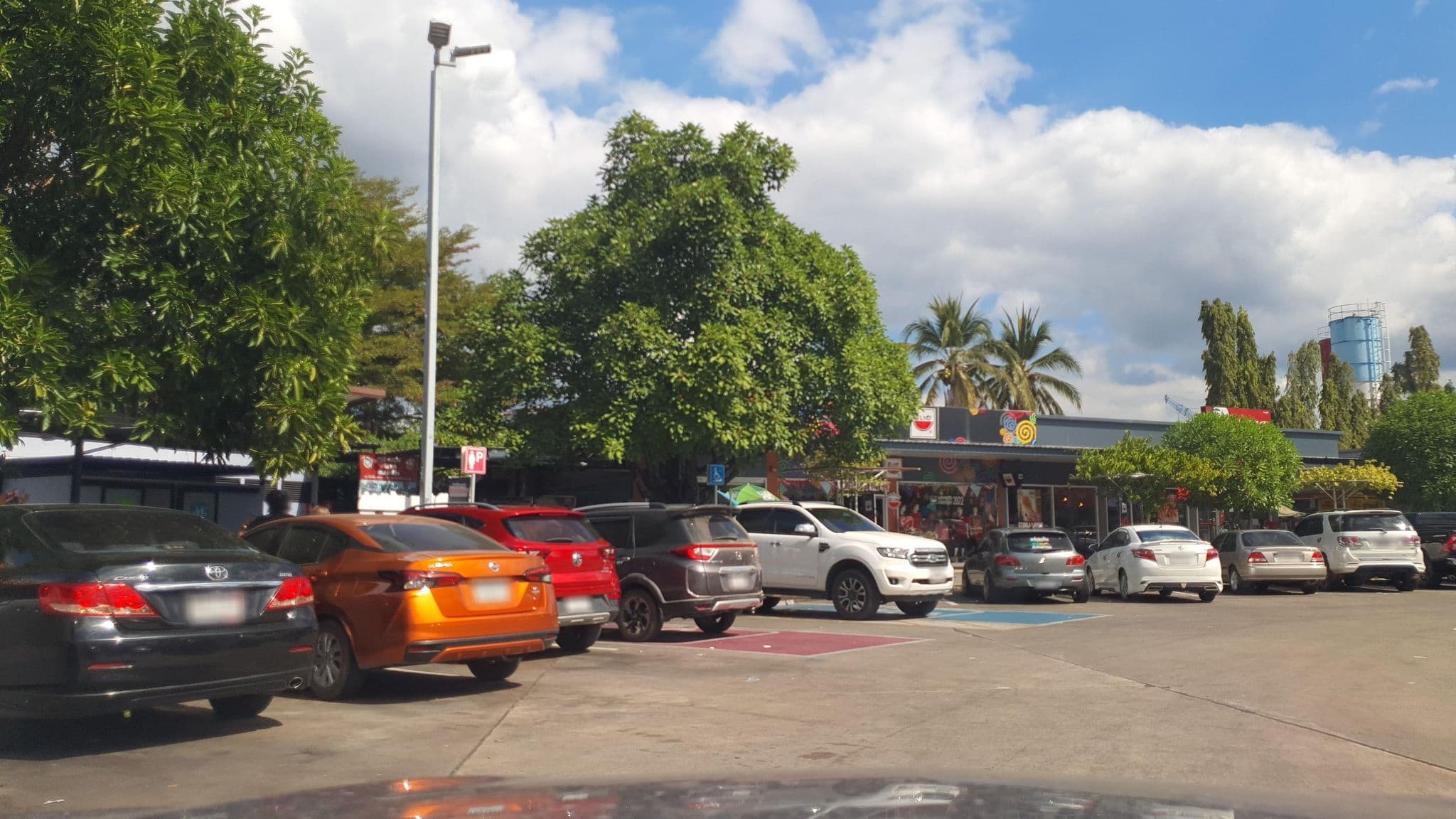 Street view near All Season Hotel, Thoen — © jrcarlsen (CC BY-SA · Mapillary)