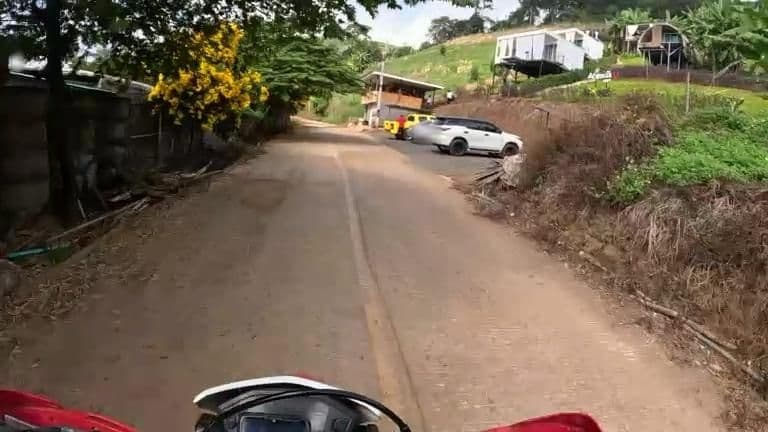 Street view near เดอะซัน แกลมปิ้ง the sun glamping, Ban Mae Waen — © julcnx (CC BY-SA · Mapillary)