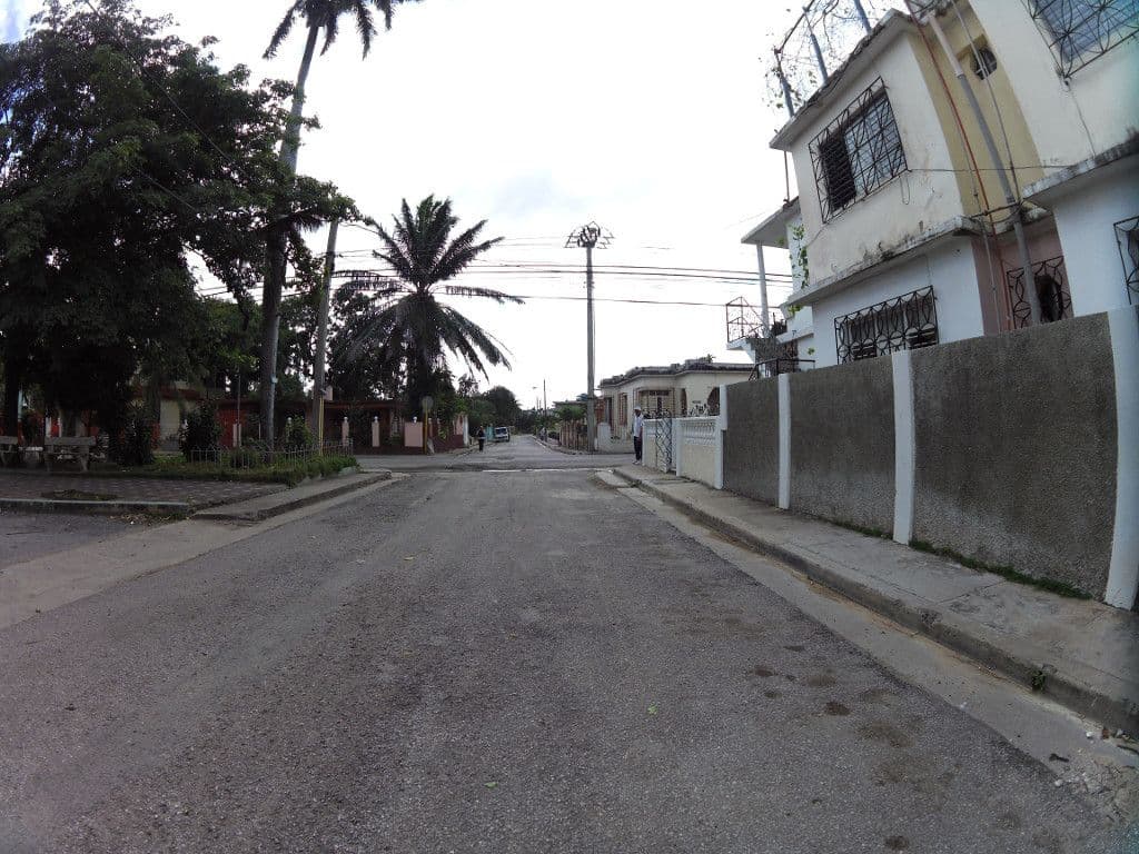 Street view near casa renta, Las Tunas — © mronewheeldrive (CC BY-SA · Mapillary)