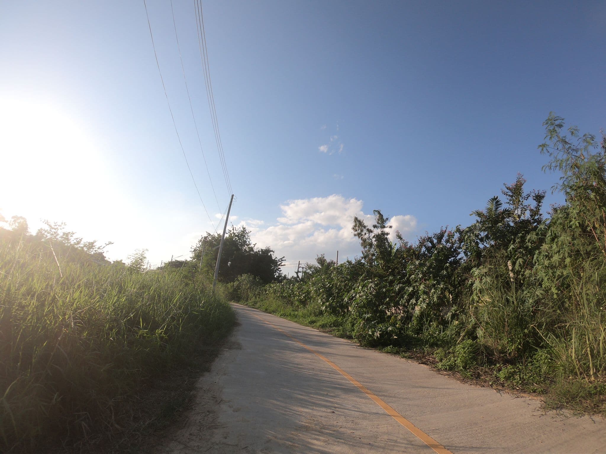 Street view near รีแล็กซ์ รีสอร์ท, Chiang Mai — © chanuwath_grab (CC BY-SA · Mapillary)