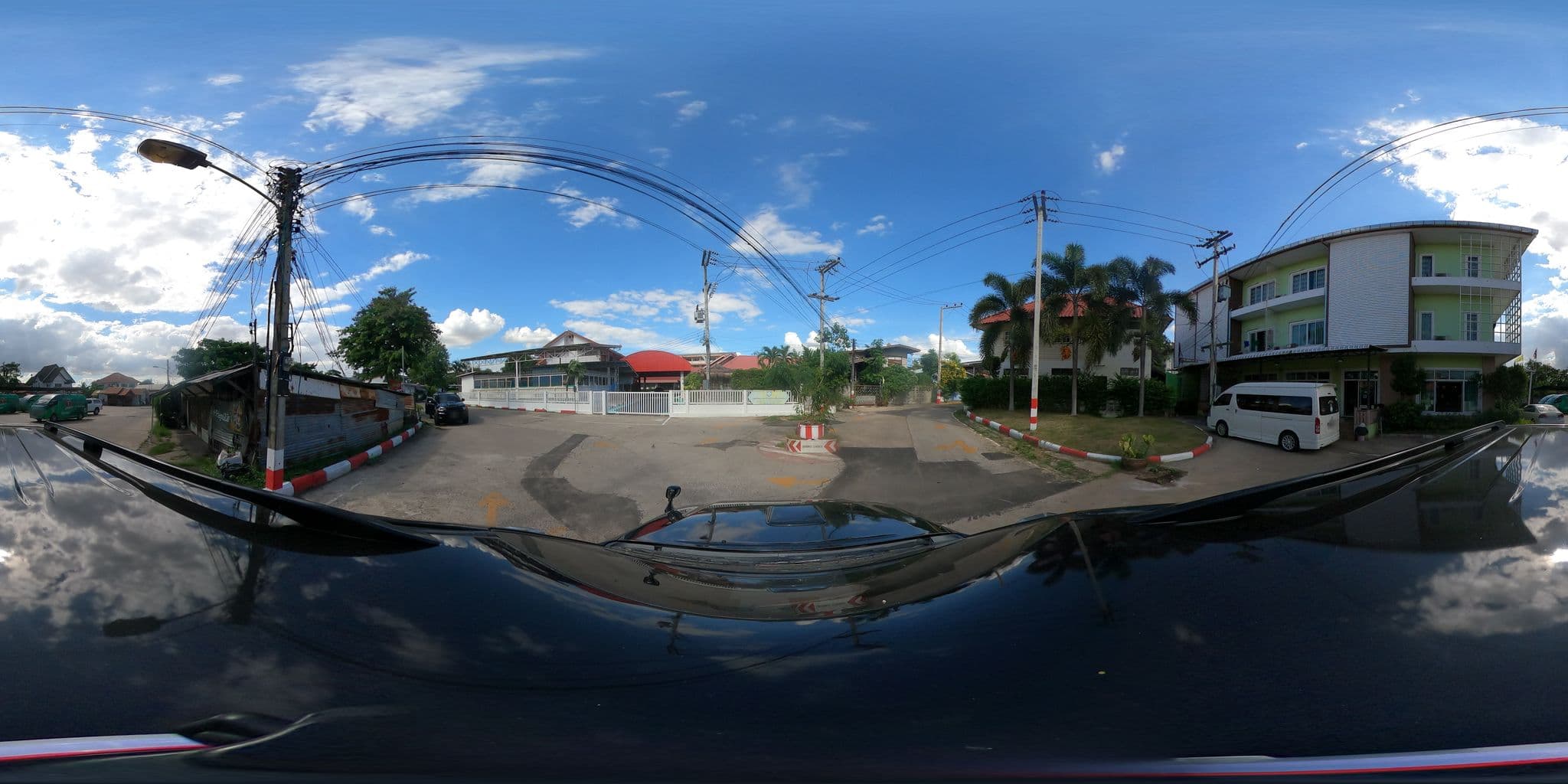 Street view near โรงแรมเรือนริมน้ำ, Roi Et — © nuttawutbunta (CC BY-SA · Mapillary)