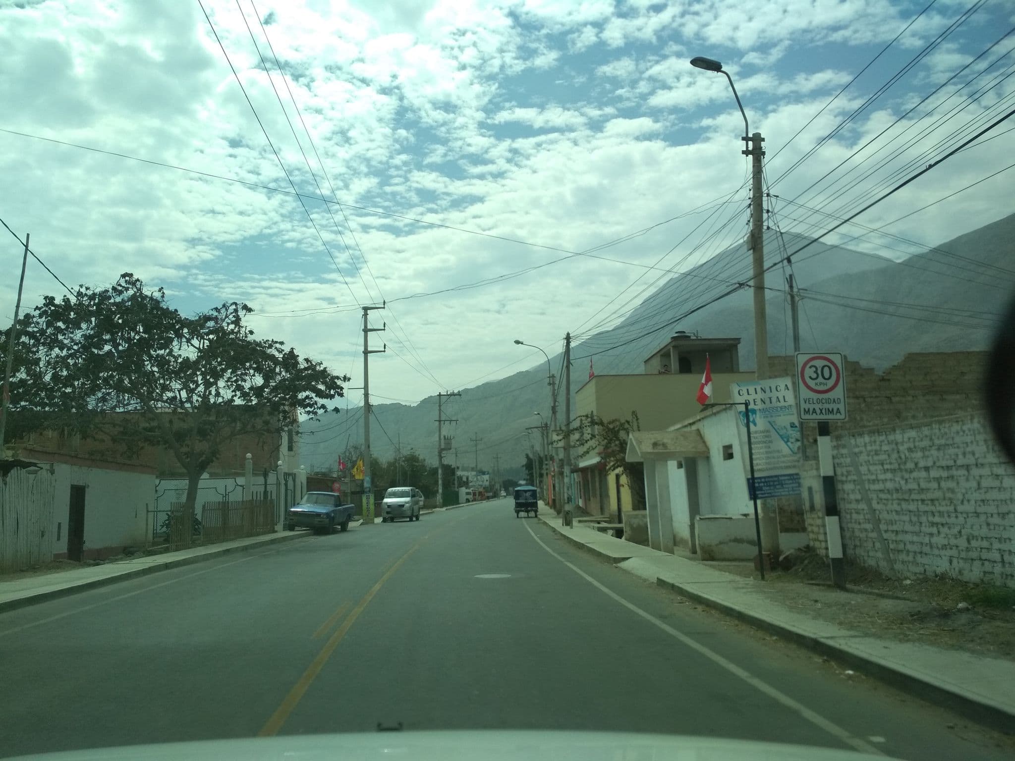 Street view near Hotel Villasol, Nuevo Imperial — © johnarupire (CC BY-SA · Mapillary)