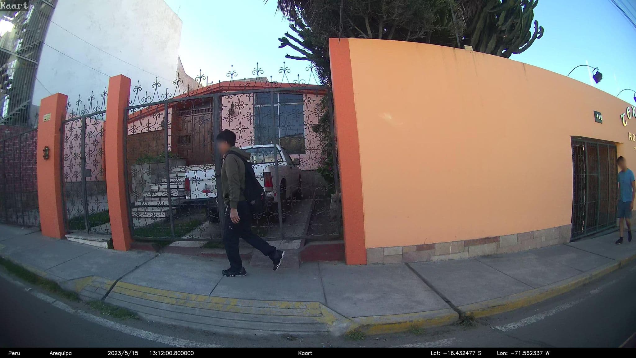 Street view near Texao Hotel, Jacobo Hunter — © kaart_2 (CC BY-SA · Mapillary)