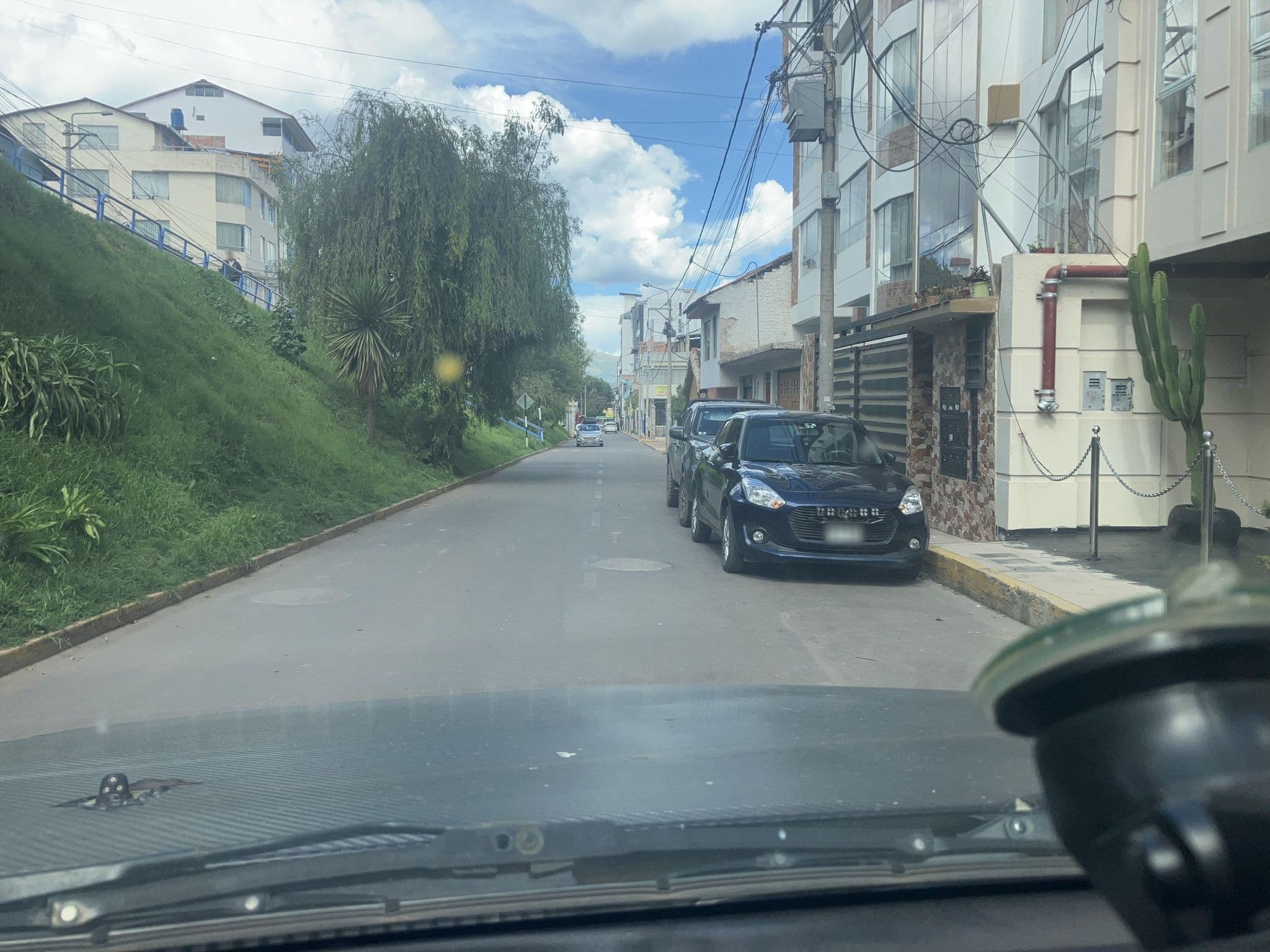 Street view near Hotel Paradis, Cusco — © gilmart (CC BY-SA · Mapillary)