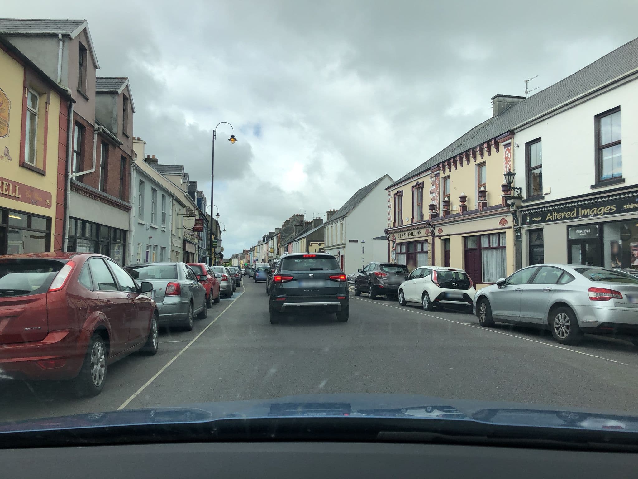 Street view near Red Door Townhouse, Listowel — © stefan005 (CC BY-SA · Mapillary)