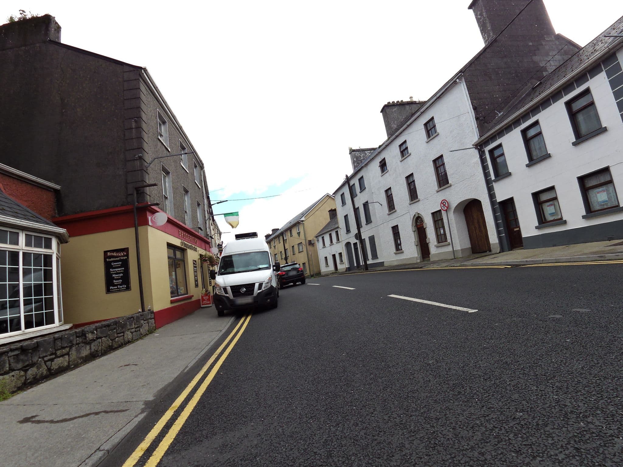 Street view near O'Deas Hotel Loughrea, Loughrea — © dacor (CC BY-SA · Mapillary)