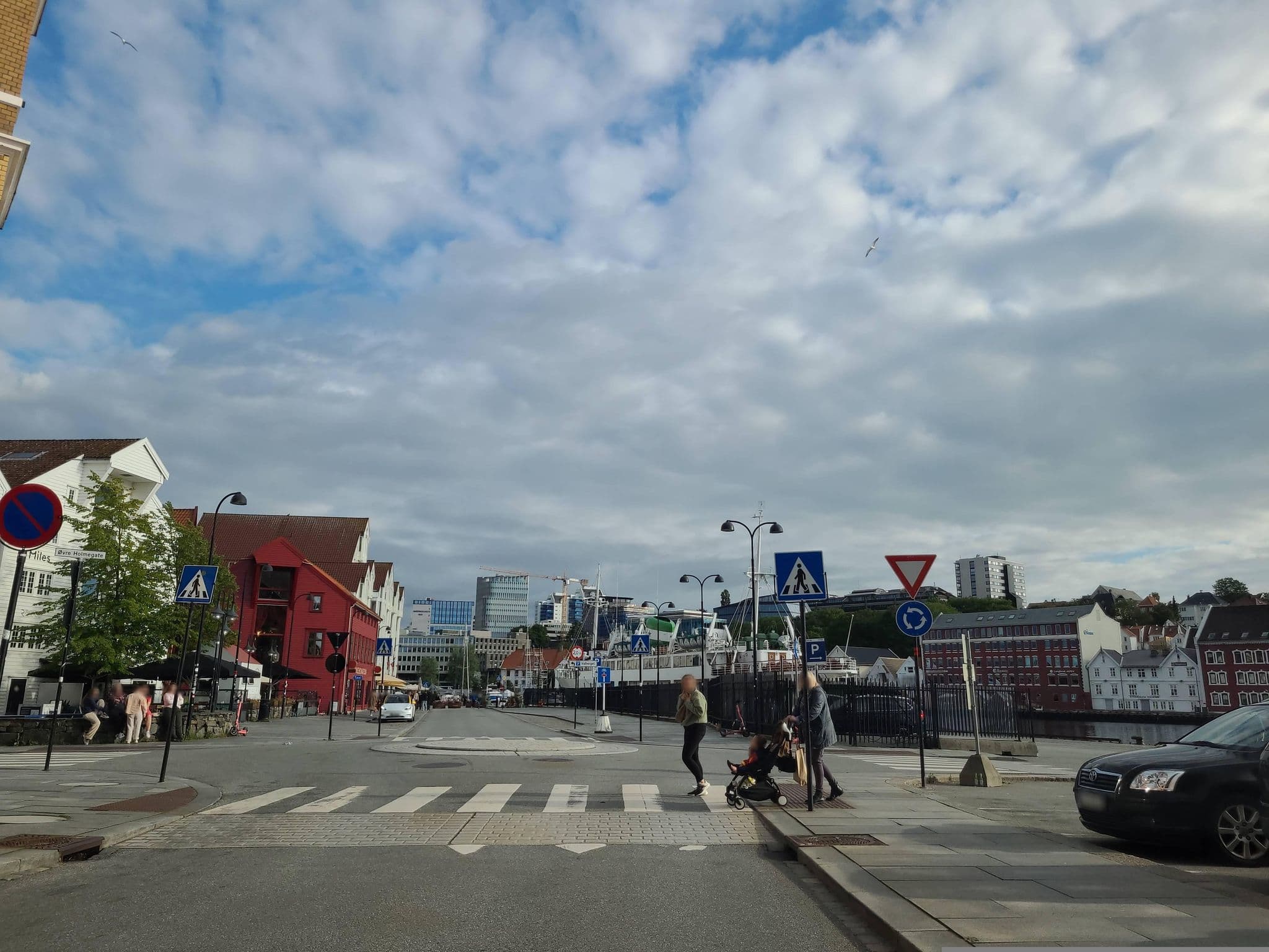 Street view near Hodne Holding, Stavanger — © jopparn2 (CC BY-SA · Mapillary)