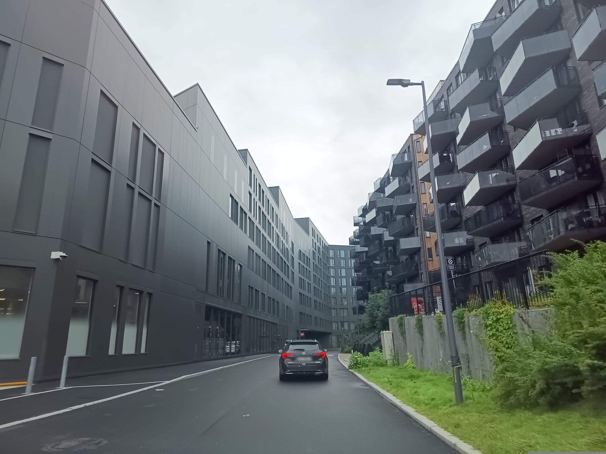 Street view near Thon Hotel Snø, Strømmen — © Albergarri788 (CC BY-SA · Mapillary)