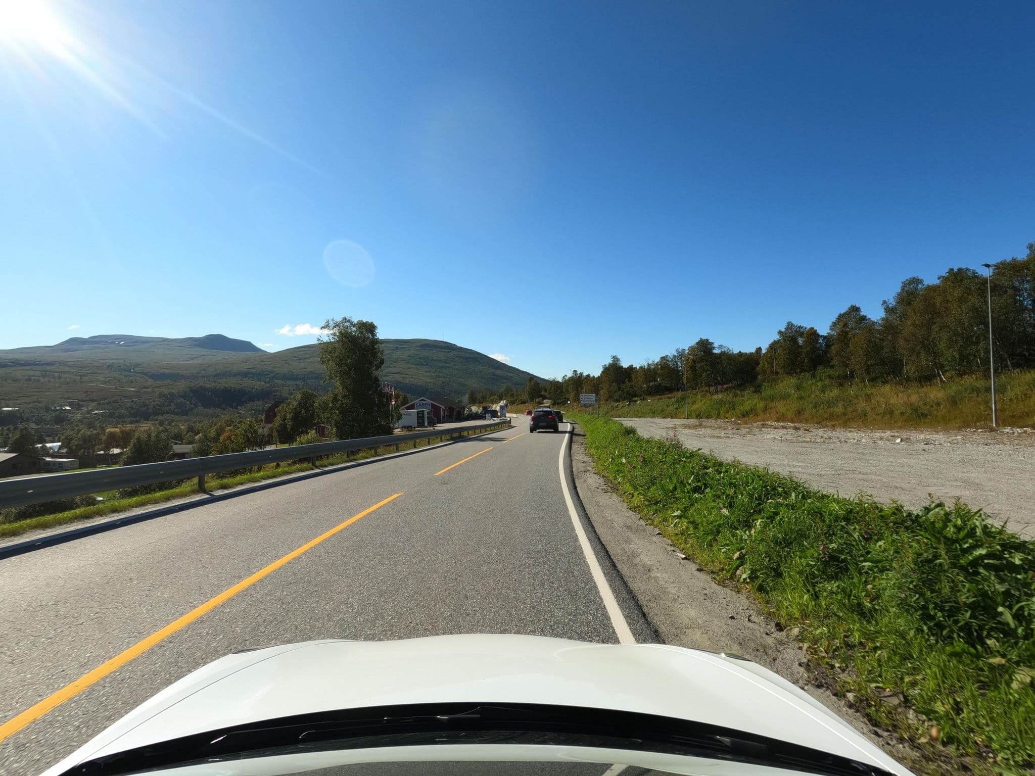 Street view near Garen Gaard & Hyttesenter, Ulvik — © catoandersen (CC BY-SA · Mapillary)