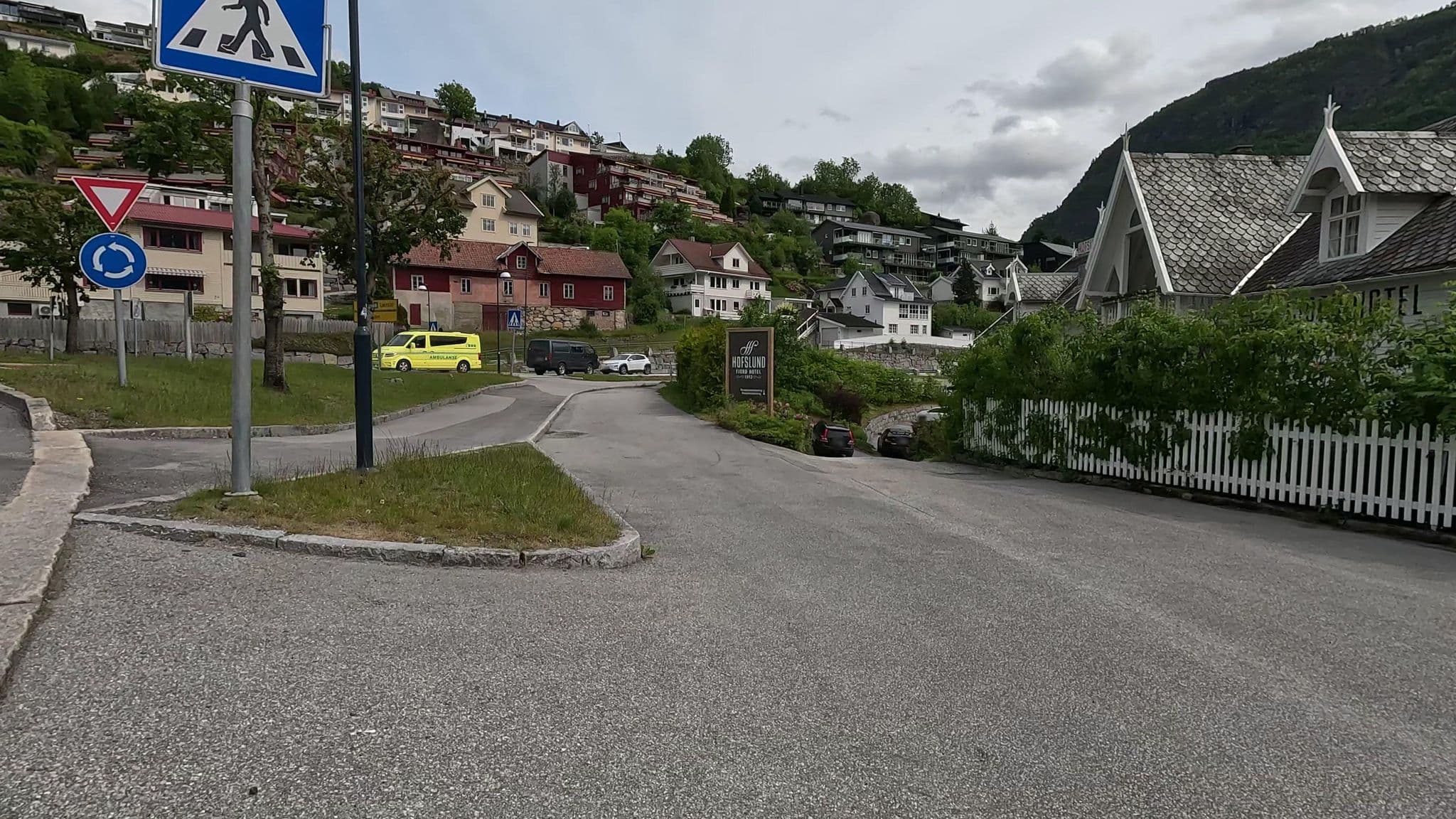 Street view near Hofslund Fjord Hotel, Sogndal — © ToreH (CC BY-SA · Mapillary)