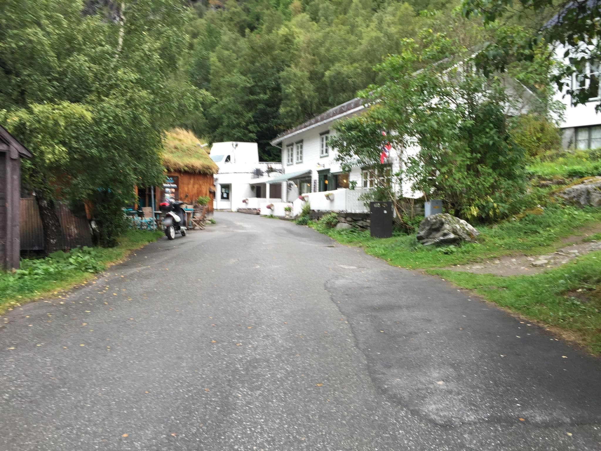 Street view near Hostel Andalsnes, Stranda — © simen (CC BY-SA · Mapillary)