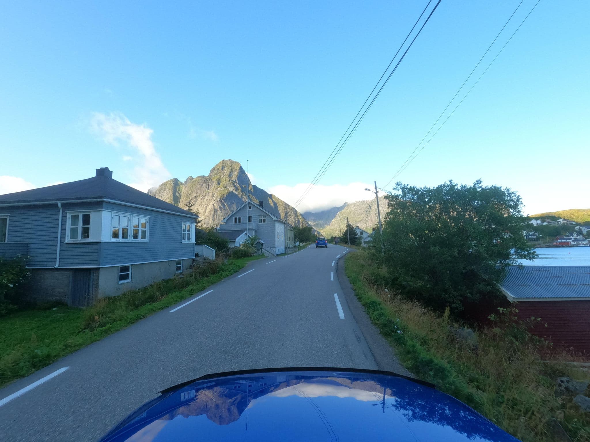 Street view near Rorbu Sverre nr 16, Gravdal — © catoandersen (CC BY-SA · Mapillary)