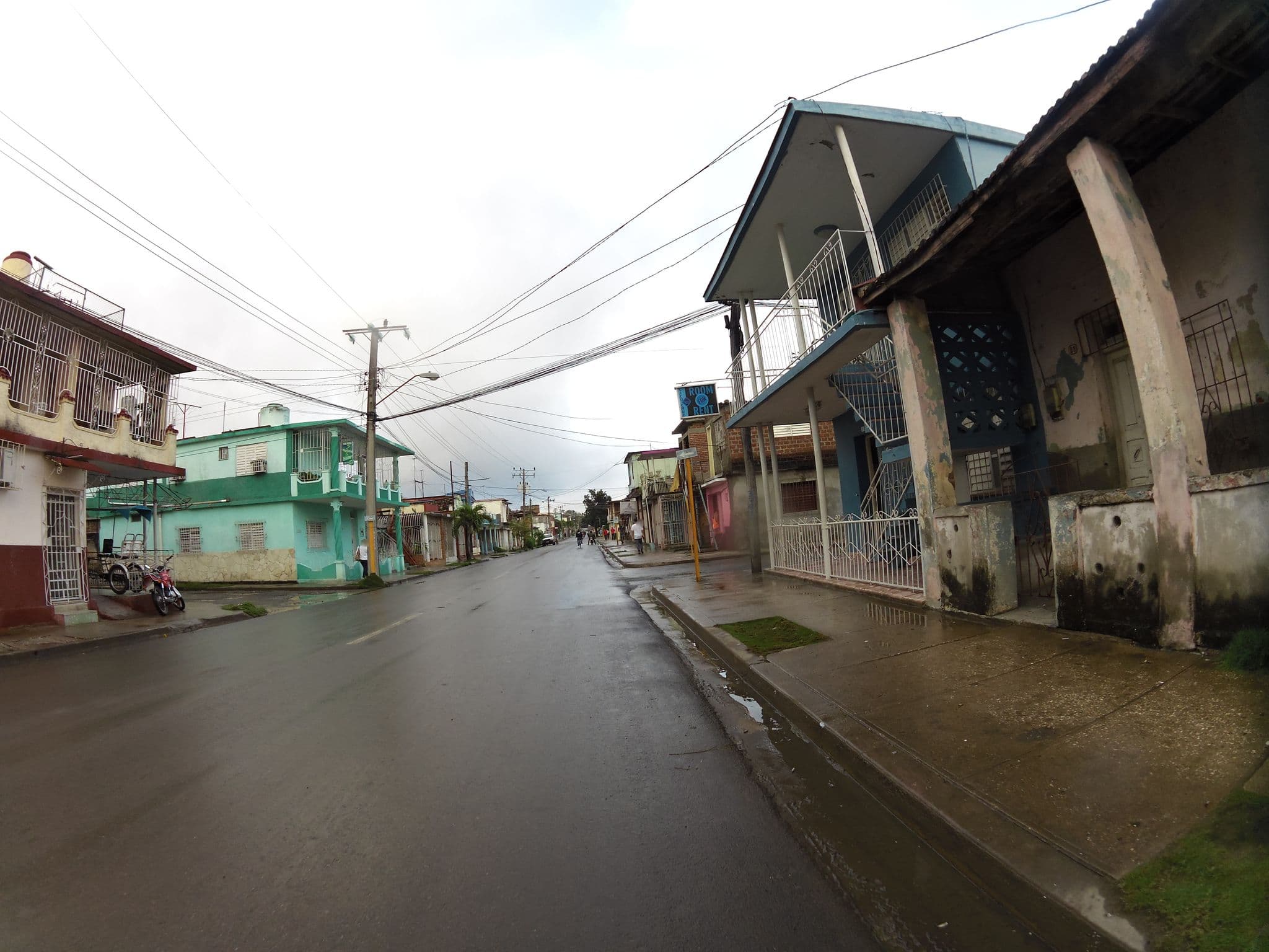 Street view near Room For Rent, Las Tunas — © mronewheeldrive (CC BY-SA · Mapillary)