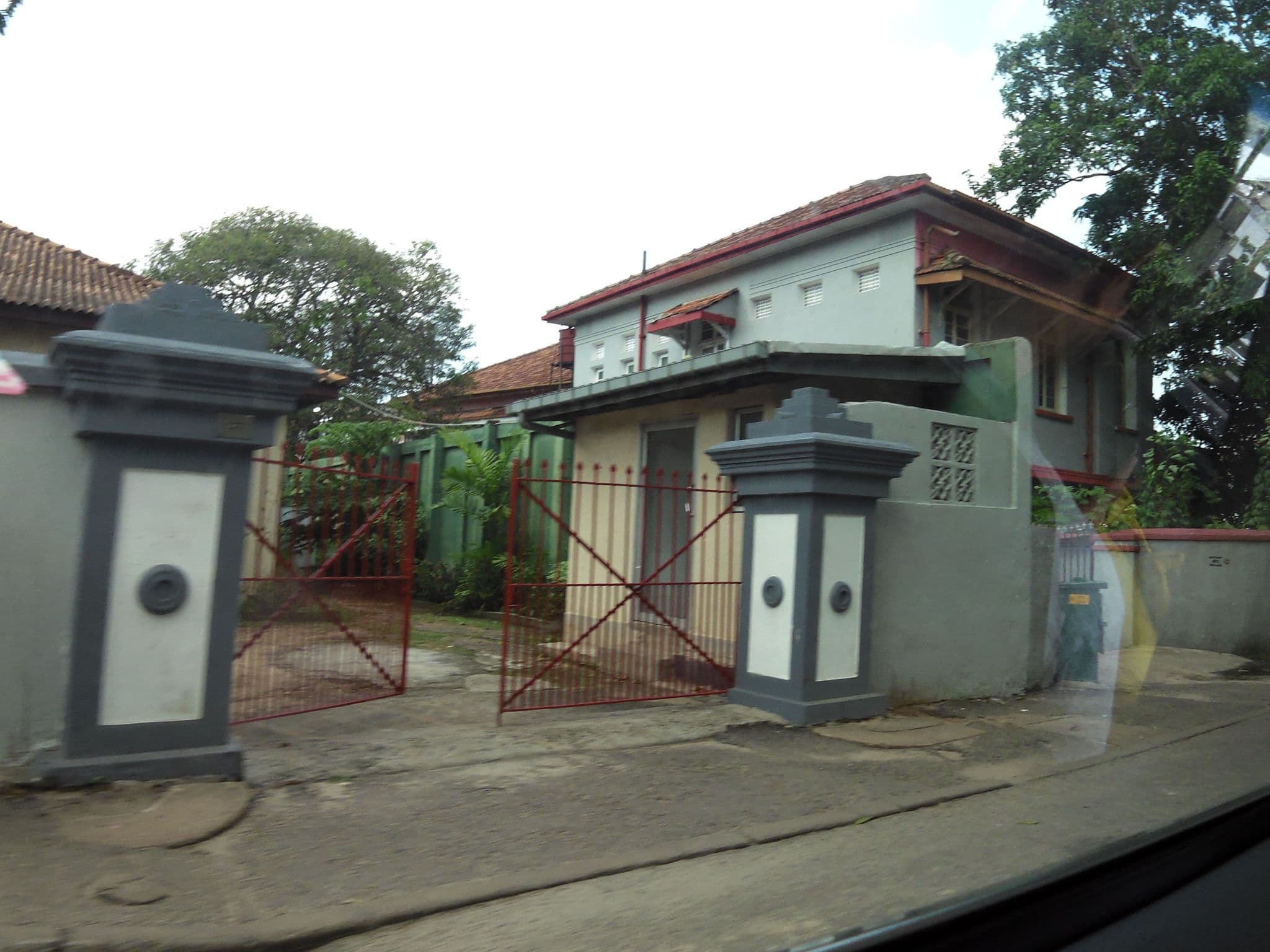 Street view near Muslim Hotel, Kolonnawa — © maning (CC BY-SA · Mapillary)
