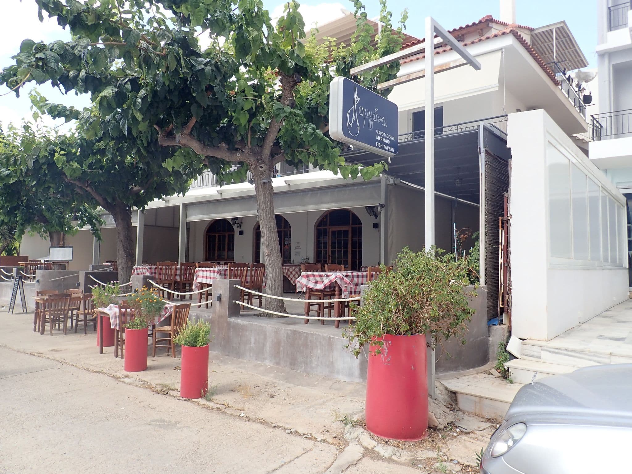 Street view near Hotel Apanema & Apartments, Drépanon — © elgaard (CC BY-SA · Mapillary)