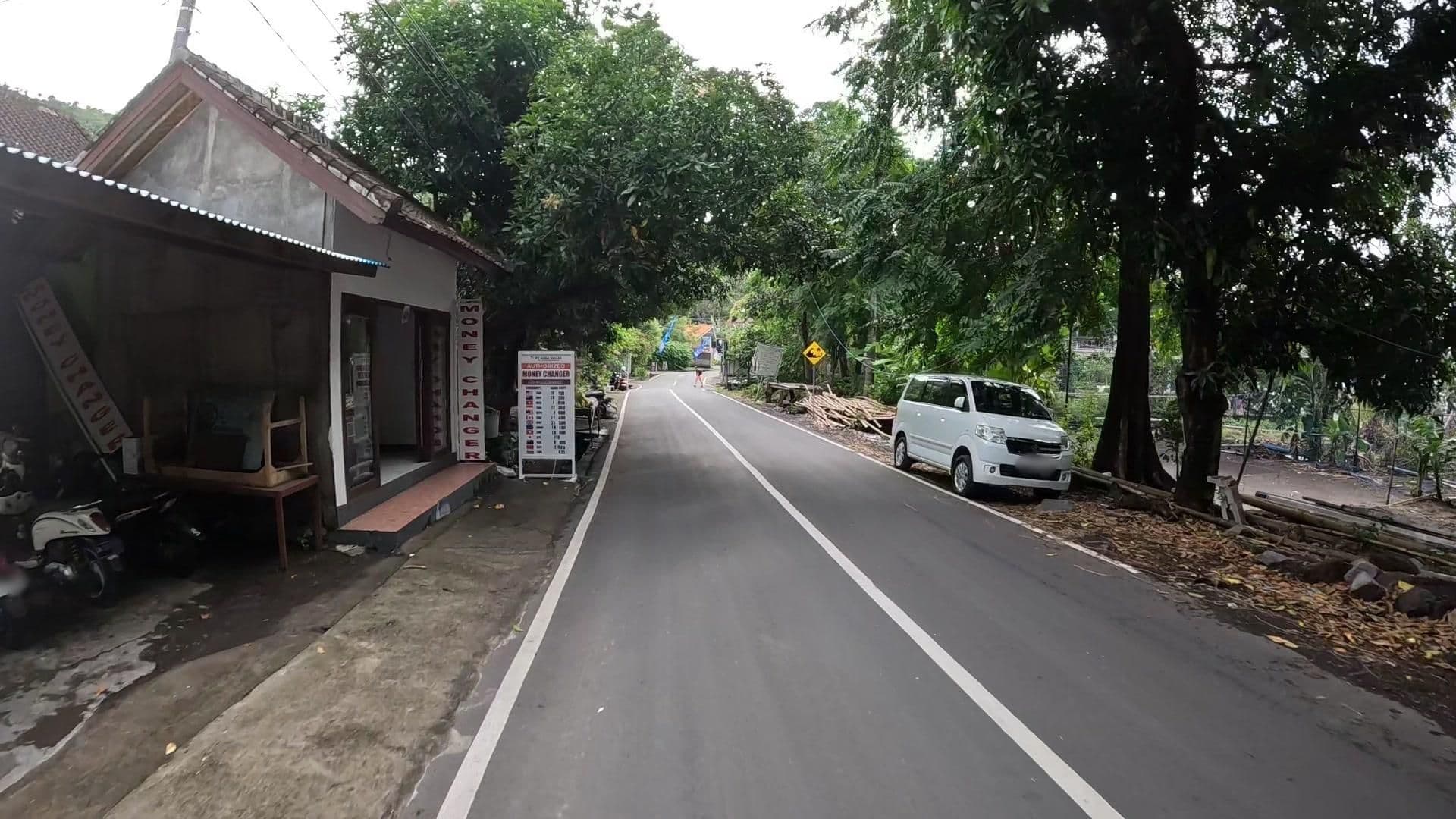 Street view near Panji Homestay, Amlapura