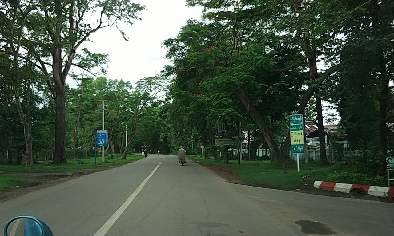 Street view near Mya Nan Taw Hotel, Pyin Oo Lwin — © mghla (CC BY-SA · Mapillary)