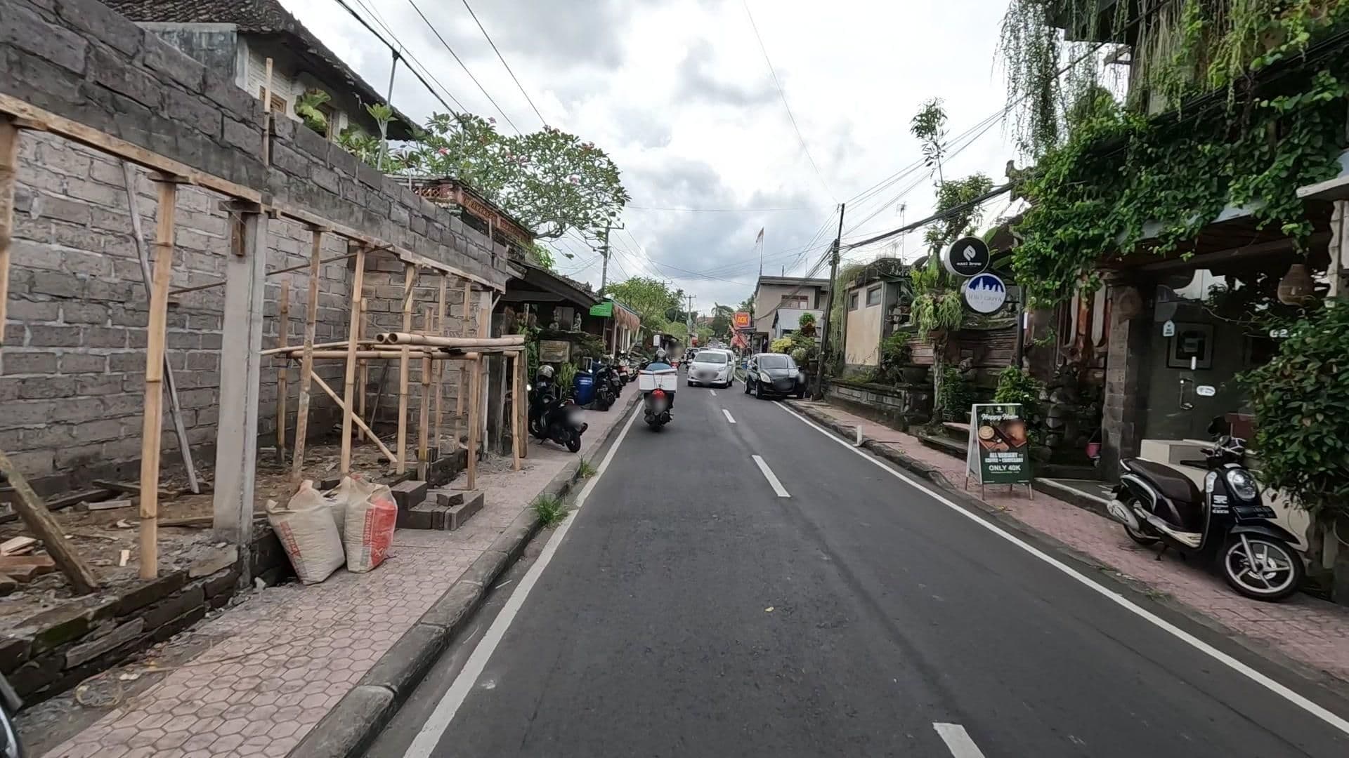 Street view near Pondok Bulan Mas, Ubud