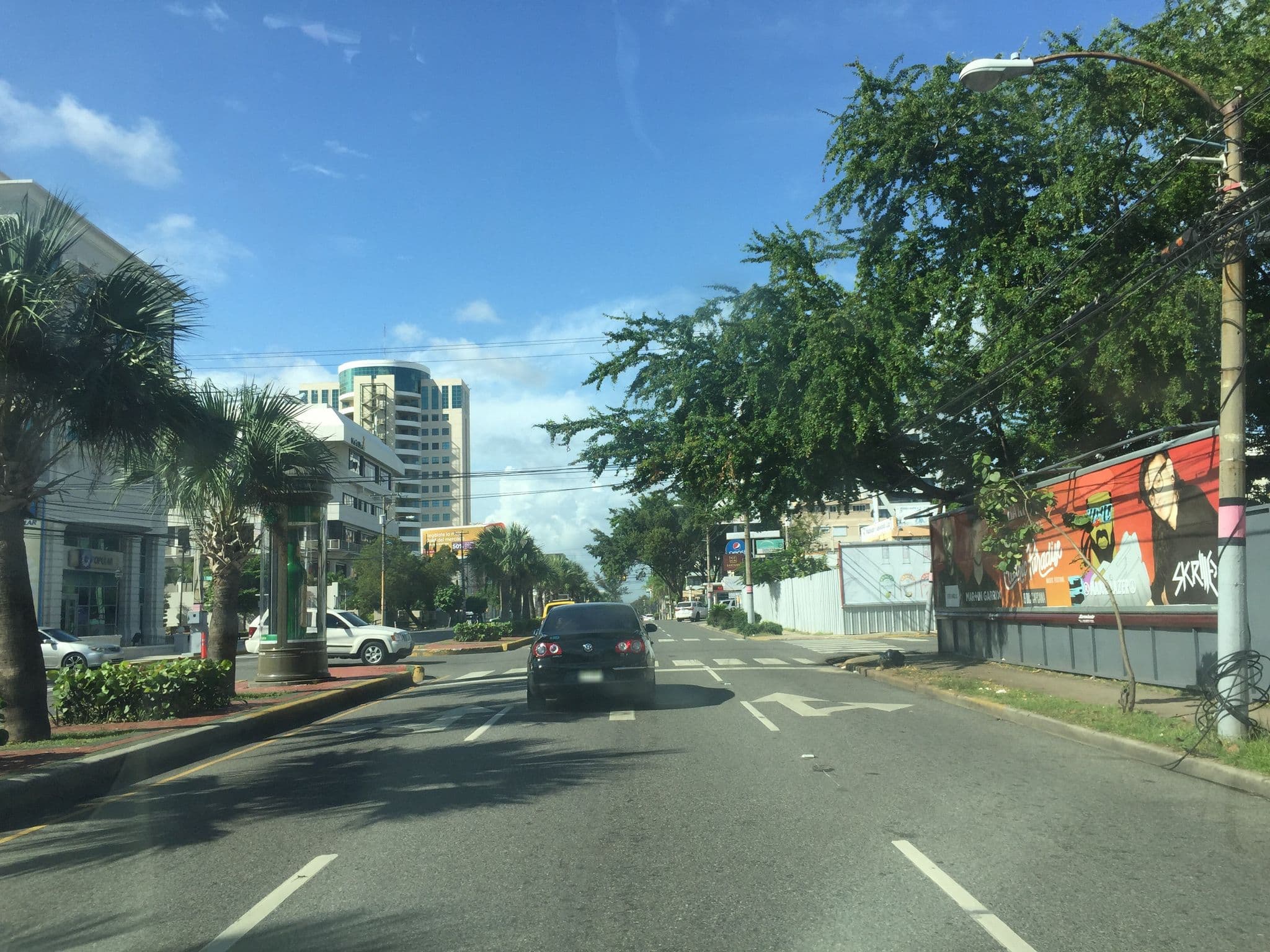 Street view near Aloft by Marriott Santo Domingo Piantini, La Julia — © mapeadora (CC BY-SA · Mapillary)