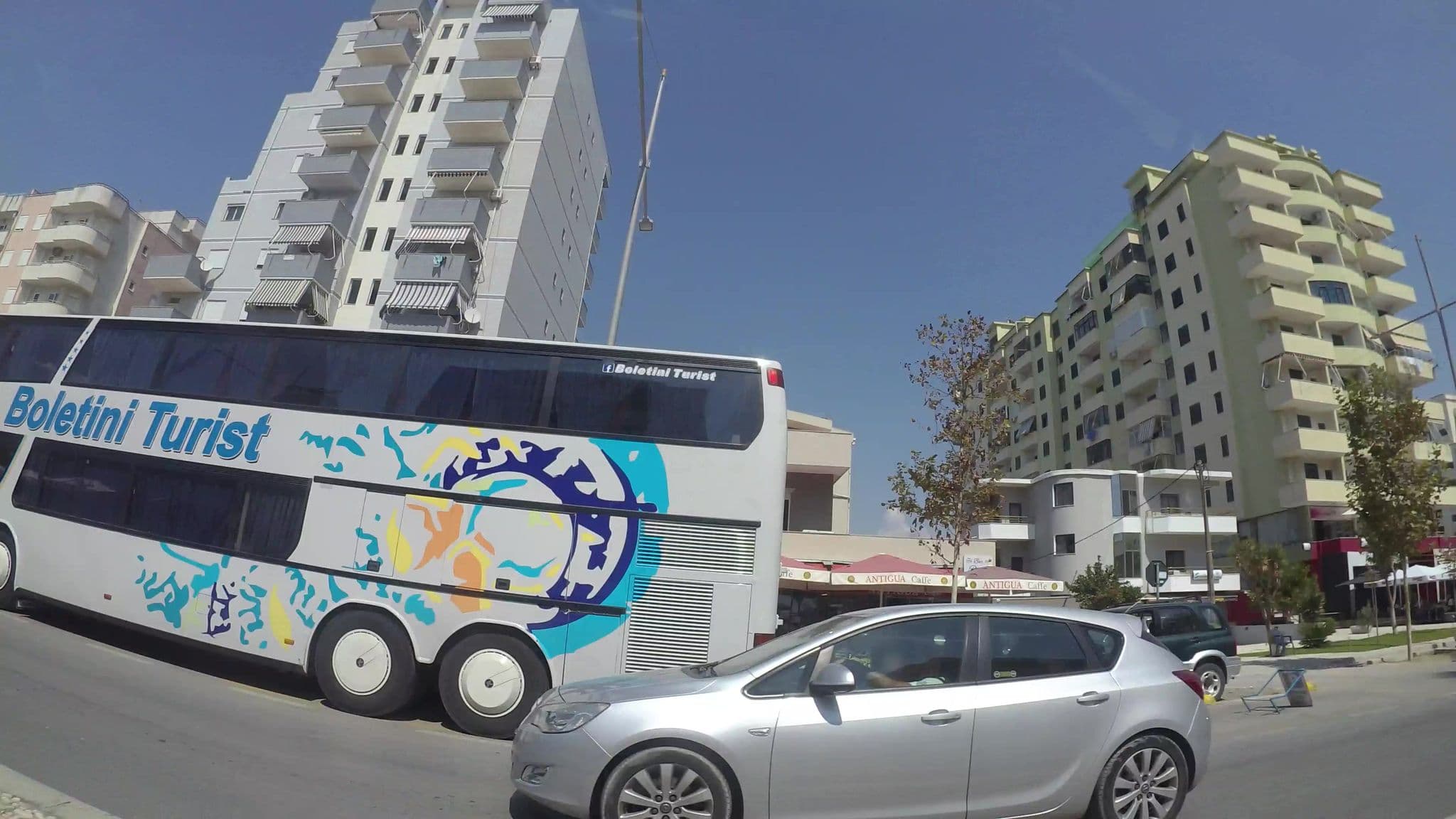 Street view near Blue Bay Hotel, Durrës — © kaart_3 (CC BY-SA · Mapillary)