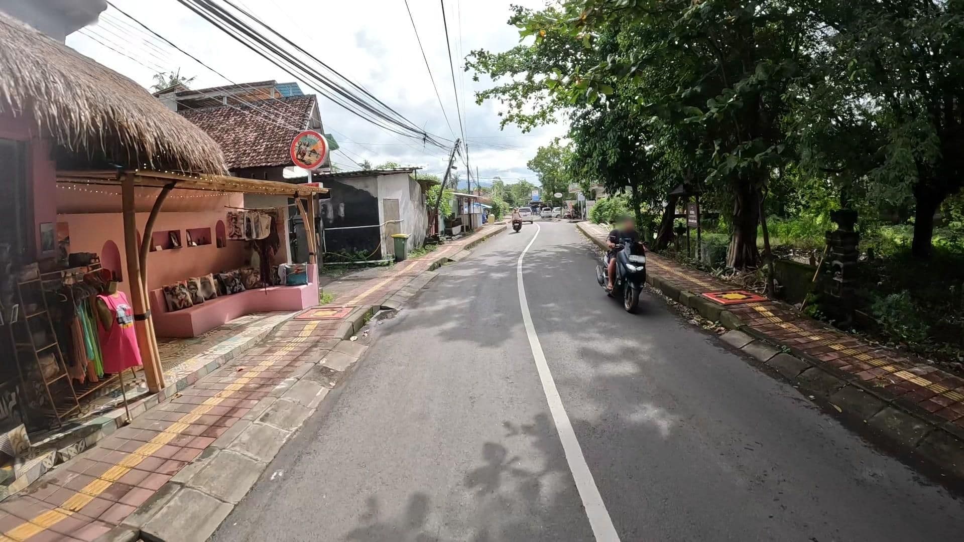 Street view near Nana Homestay, Amlapura