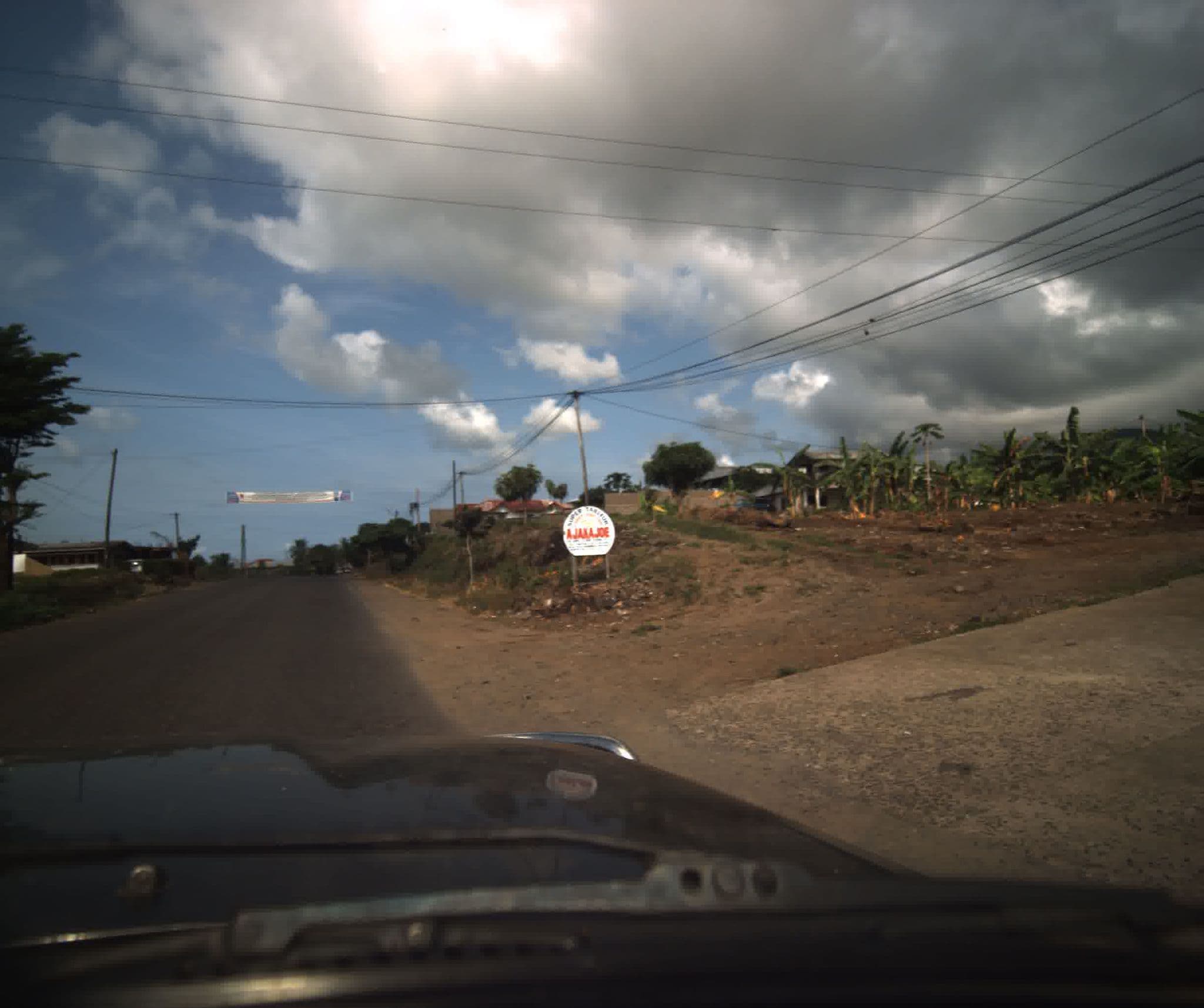 Street view near ROSEGARDEN APARTMENTS LIMBE CAMEROON, Limbe — © sogefi (CC BY-SA · Mapillary)