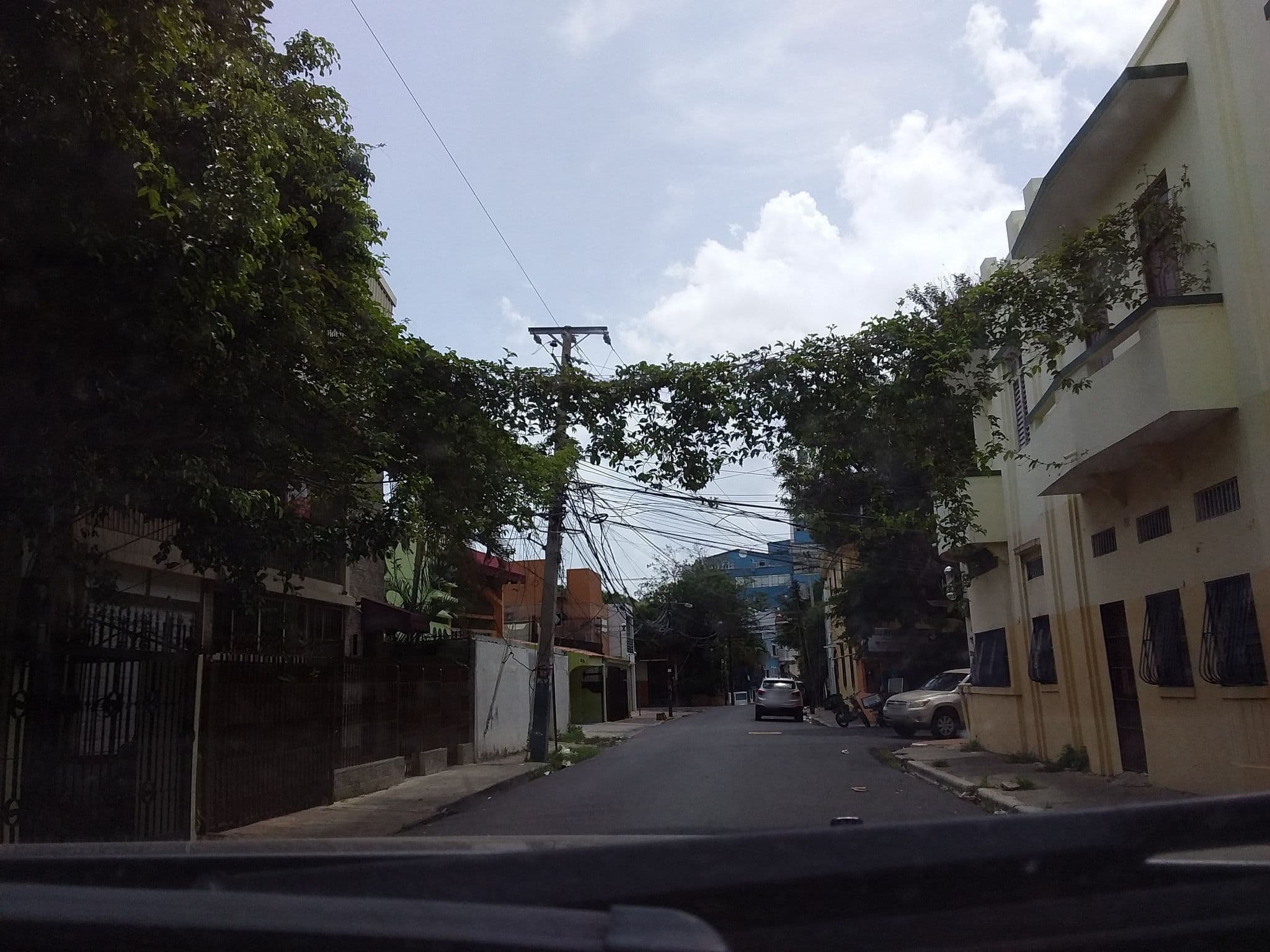 Street view near Hotel Enrique, Santo Domingo — © citylabpucmmd8 (CC BY-SA · Mapillary)