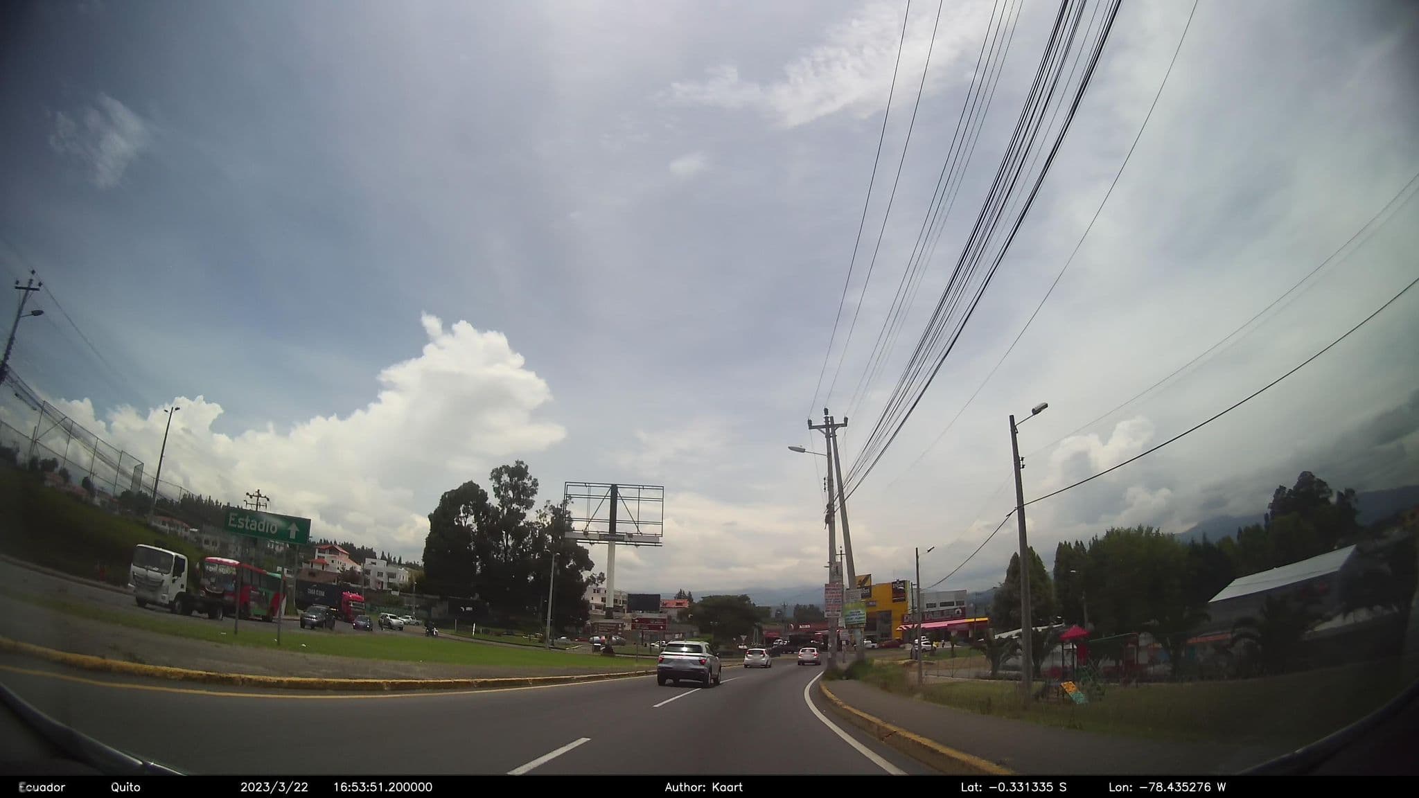 Street view near Hotel Humming Bird Ecuador, Sangolquí — © kaart_2 (CC BY-SA · Mapillary)
