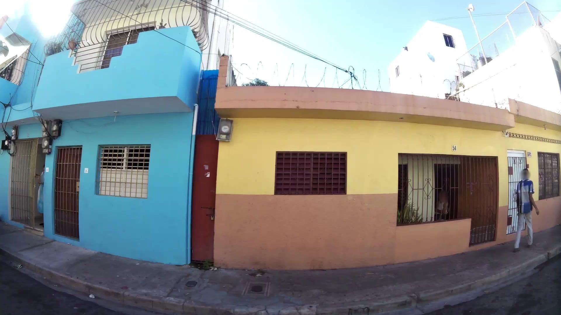 Street view near Casa de Monaga Guesthouse, Santo Domingo — © kaartcam (CC BY-SA · Mapillary)