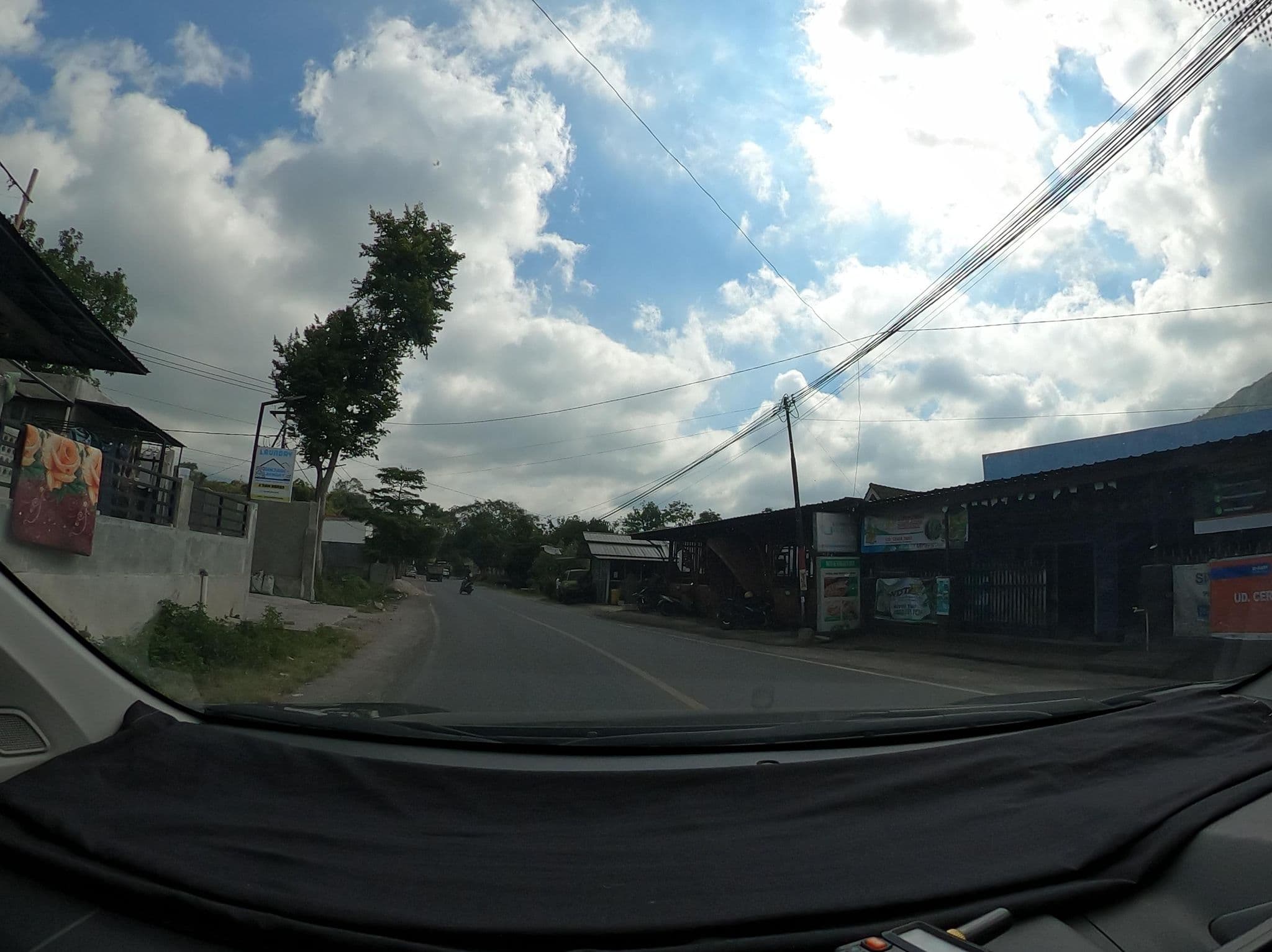 Street view near sembalun lodge, Labuan Lombok — © Kaart_Local (CC BY-SA · Mapillary)