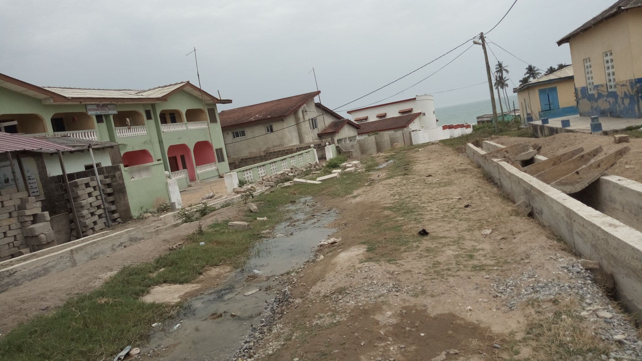 Street view near Atlantic Hostel - Winneba, Winneba — © ameleke (CC BY-SA · Mapillary)