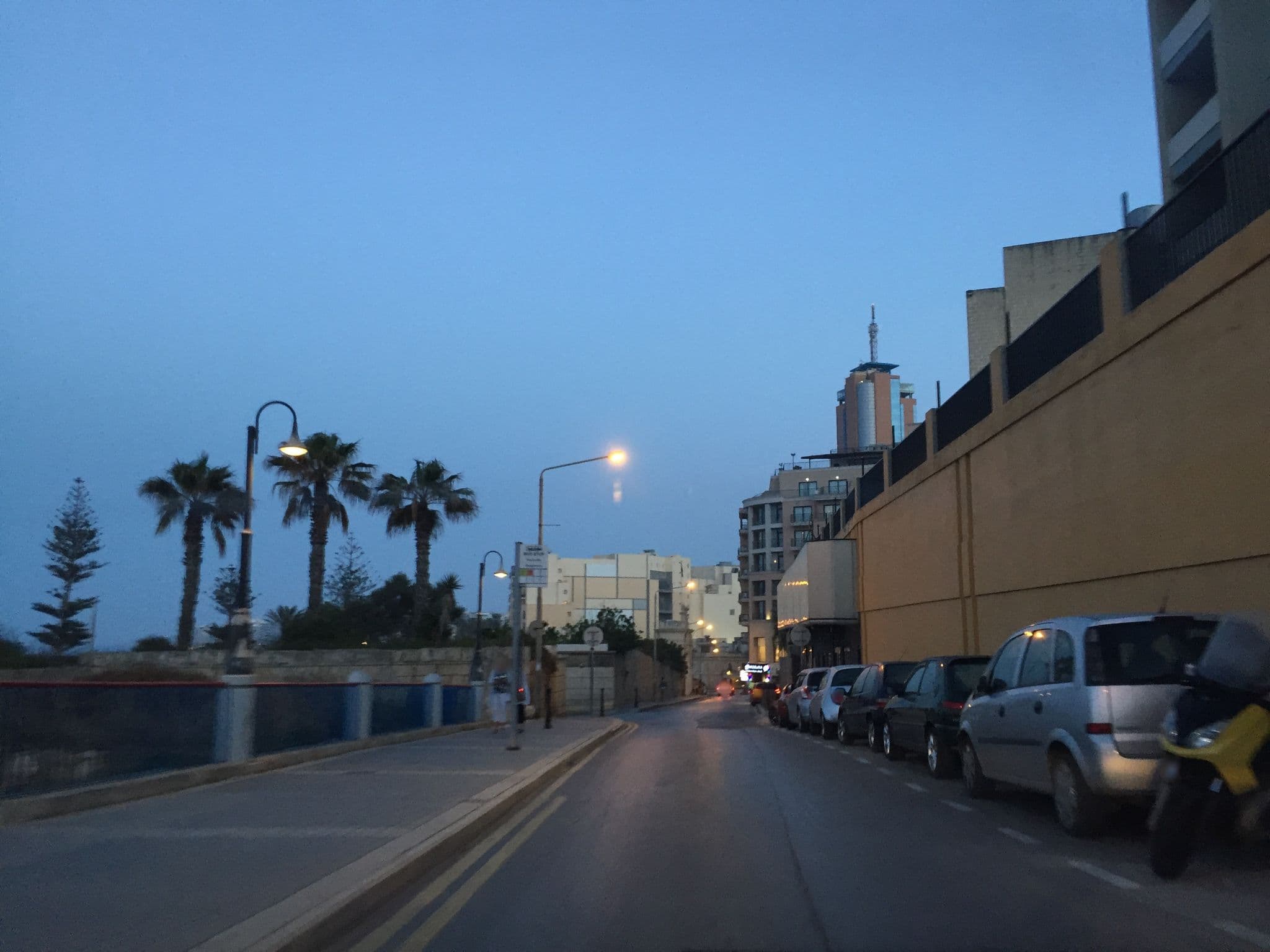 Street view near Flamingo Apartments in Vegas Resort, Malta, San Ġiljan — © richlv (CC BY-SA · Mapillary)