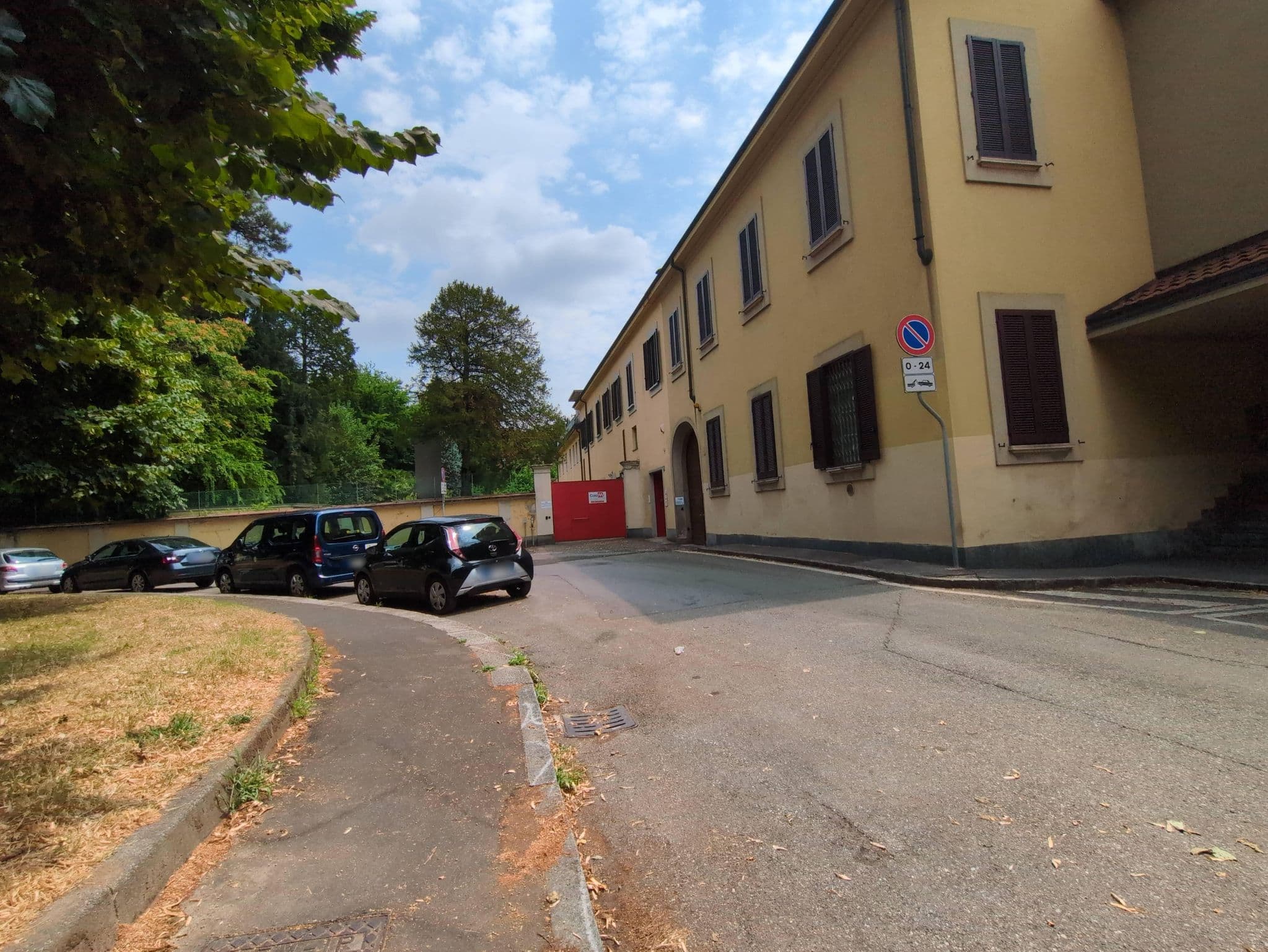 Street view near CiaoMi Long & Short Stay - Training & Events - Niguarda Bicocca, Bresso — © jacopofar (CC BY-SA · Mapillary)