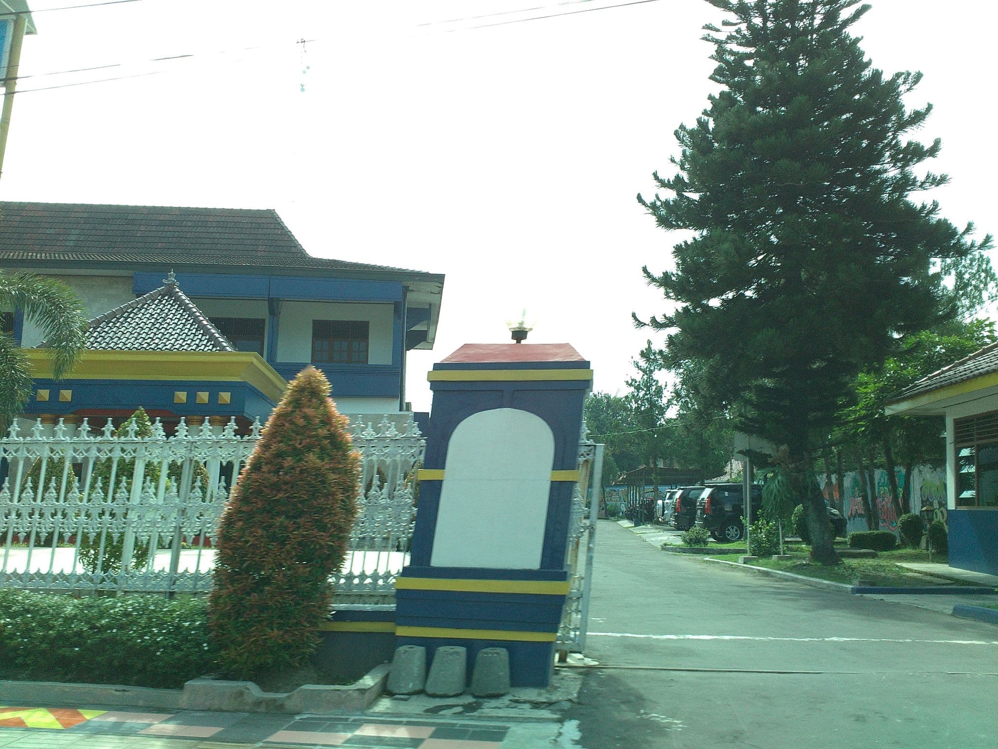 Street view near Hotel Bima, Klaten — © arizalkawamuna (CC BY-SA · Mapillary)