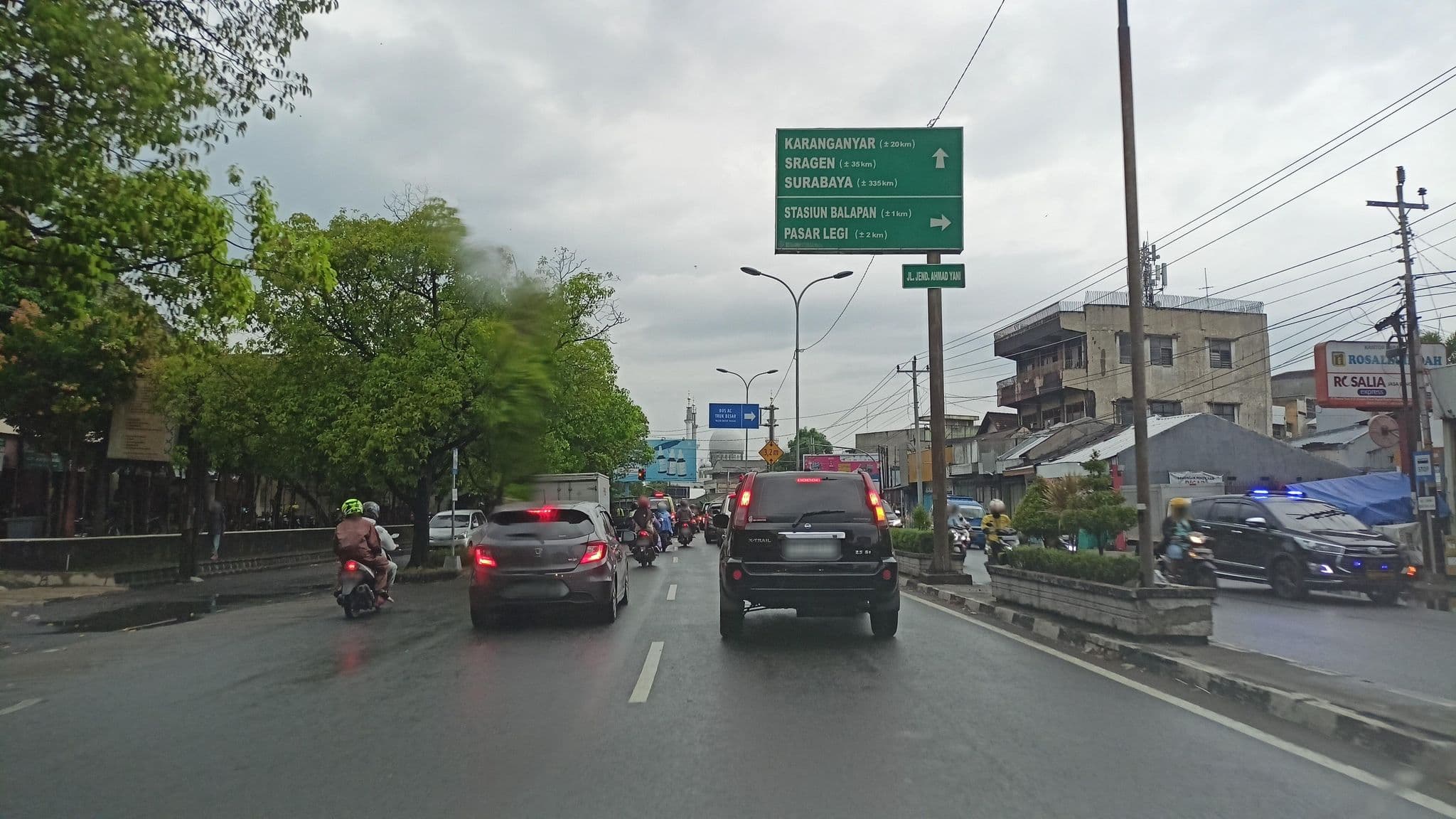 Street view near Swiss-Belhotel Solo, Surakarta — © ardi93 (CC BY-SA · Mapillary)