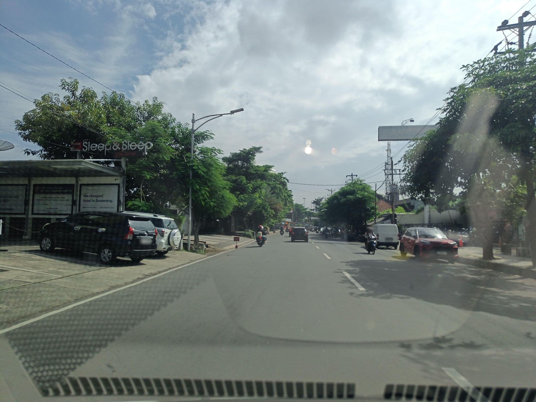 Street view near Sleep And Sleep Hotel, Semarang