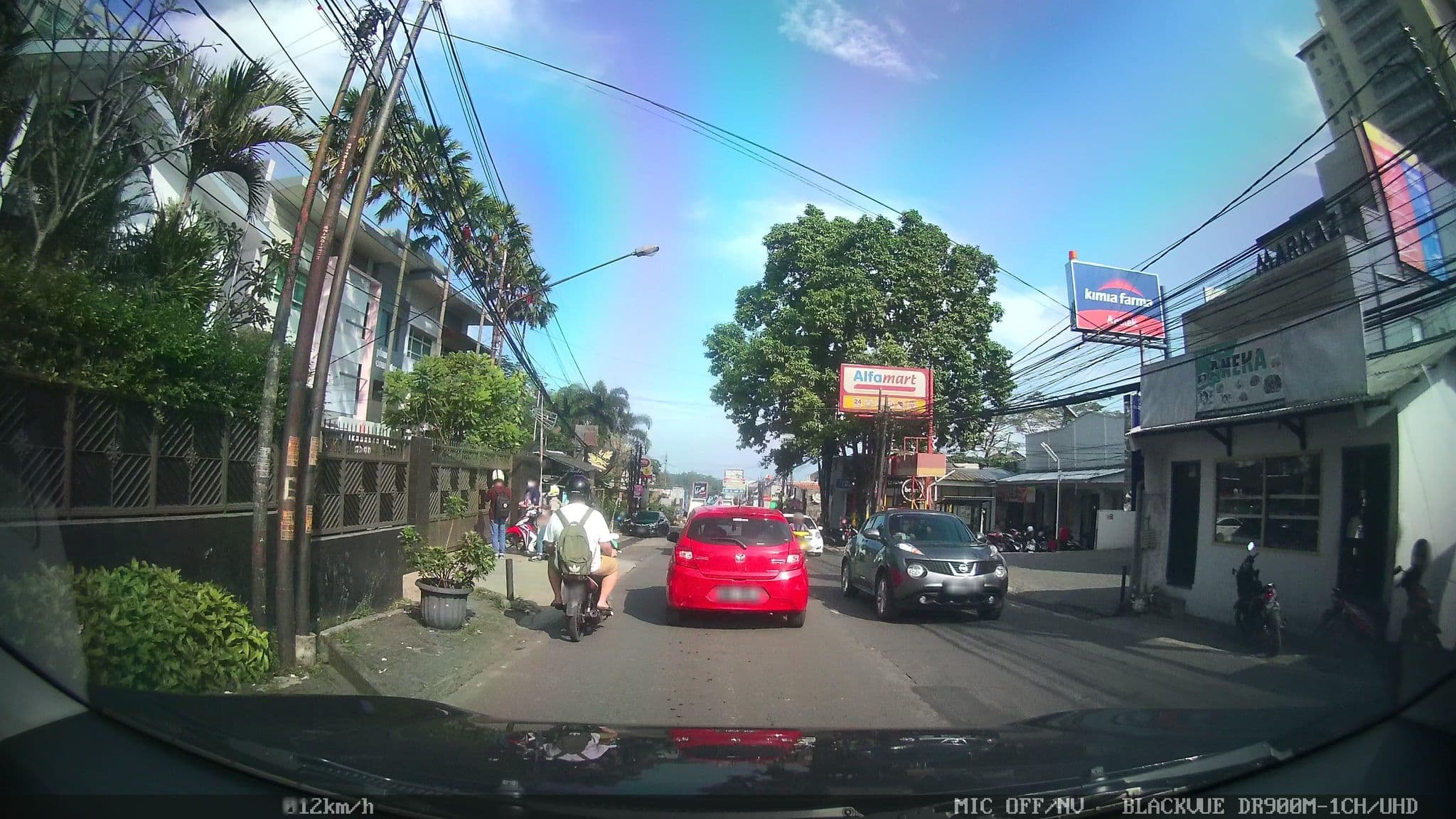Street view near Harris Ciumbeliut Bandung, Bandung