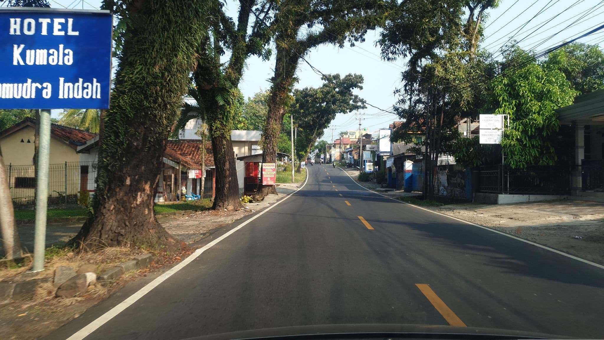Street view near Hotel kumala, Pelabuhanratu — © Kaart_Local (CC BY-SA · Mapillary)