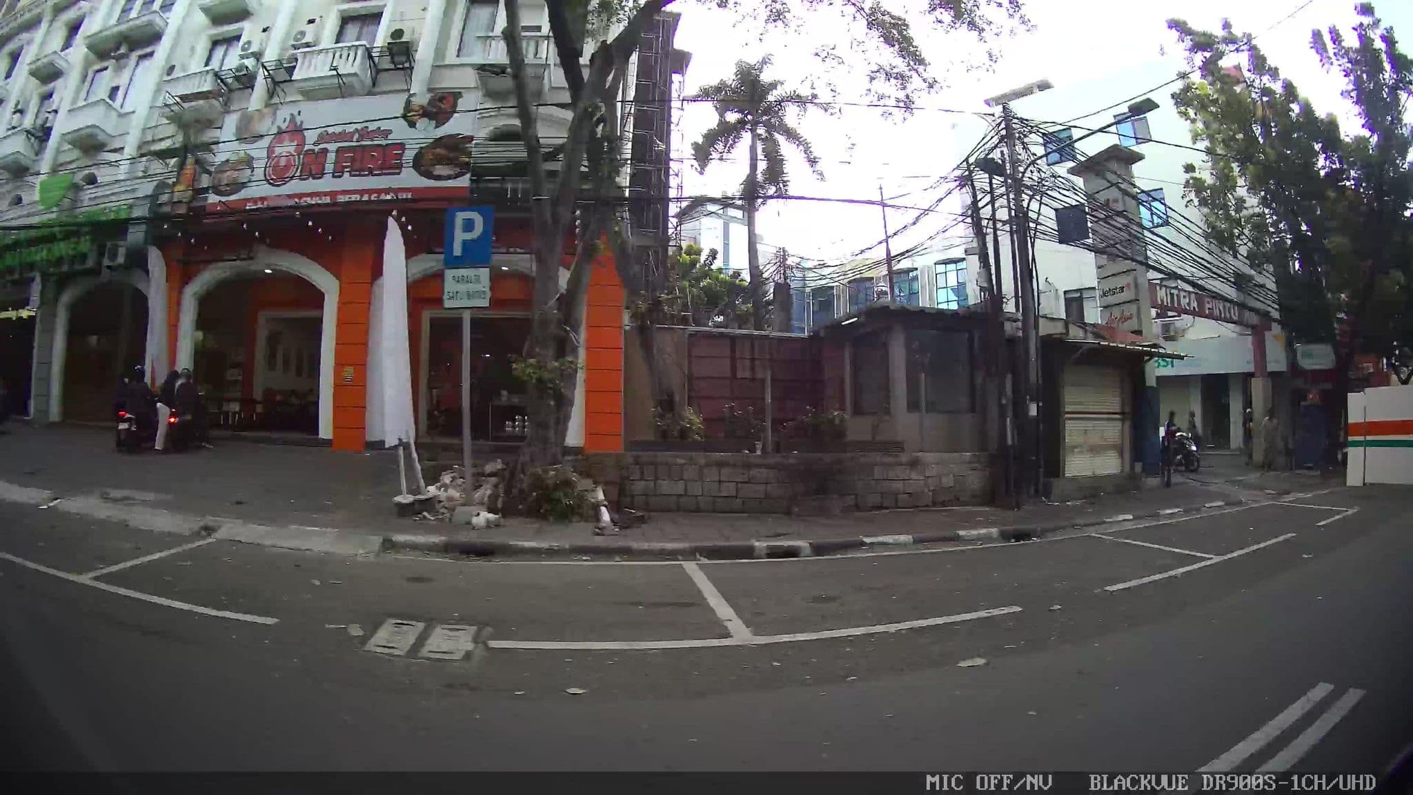 Street view near Bobopod Juanda, Jakarta