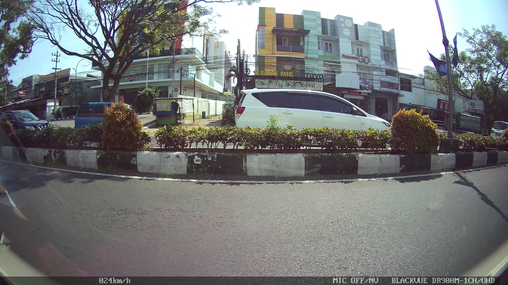 Street view near Hotel Amaris, Malang