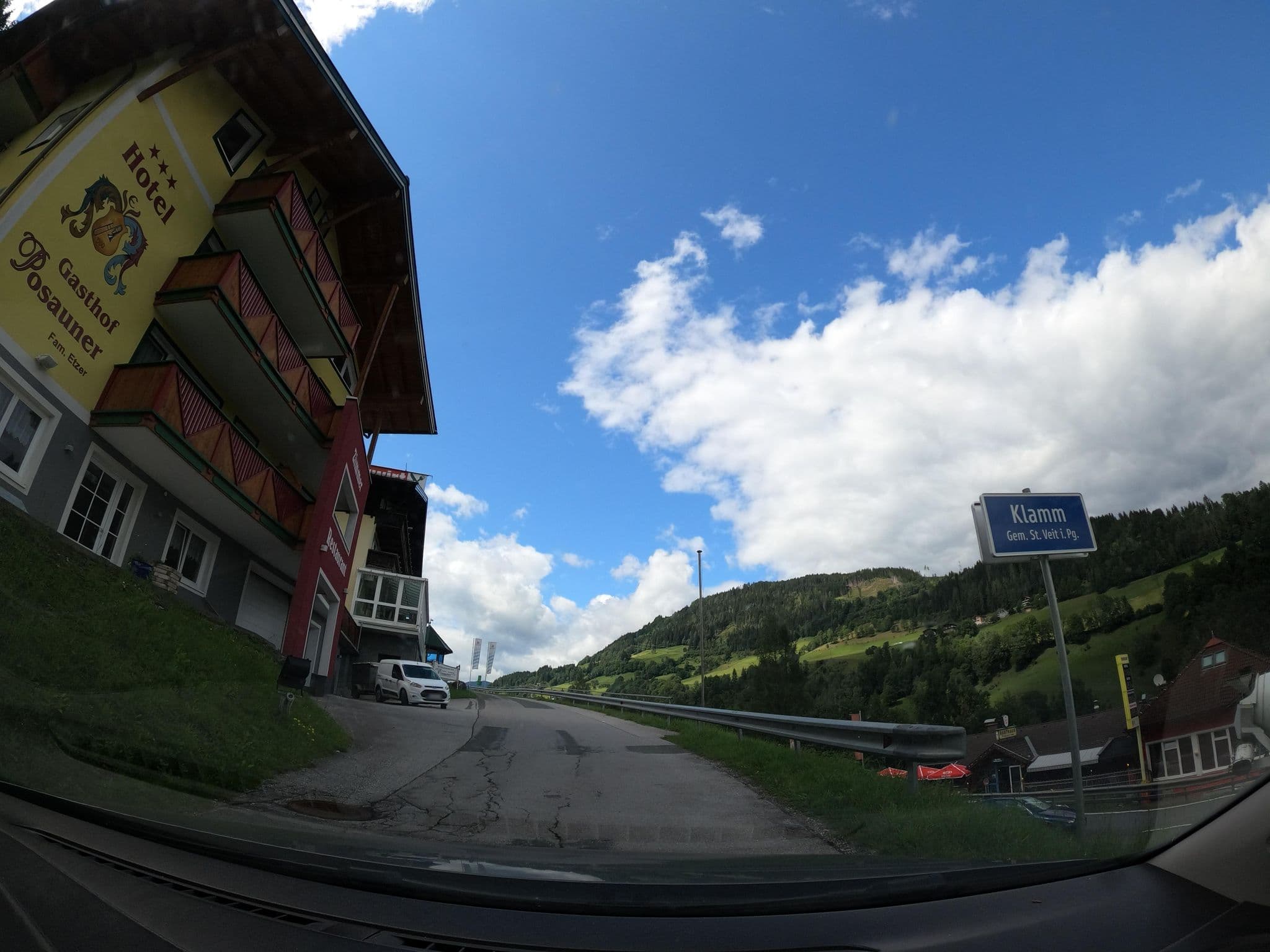 Street view near Hotel Posaunerwirt, Schwarzach im Pongau — © map_hard (CC BY-SA · Mapillary)