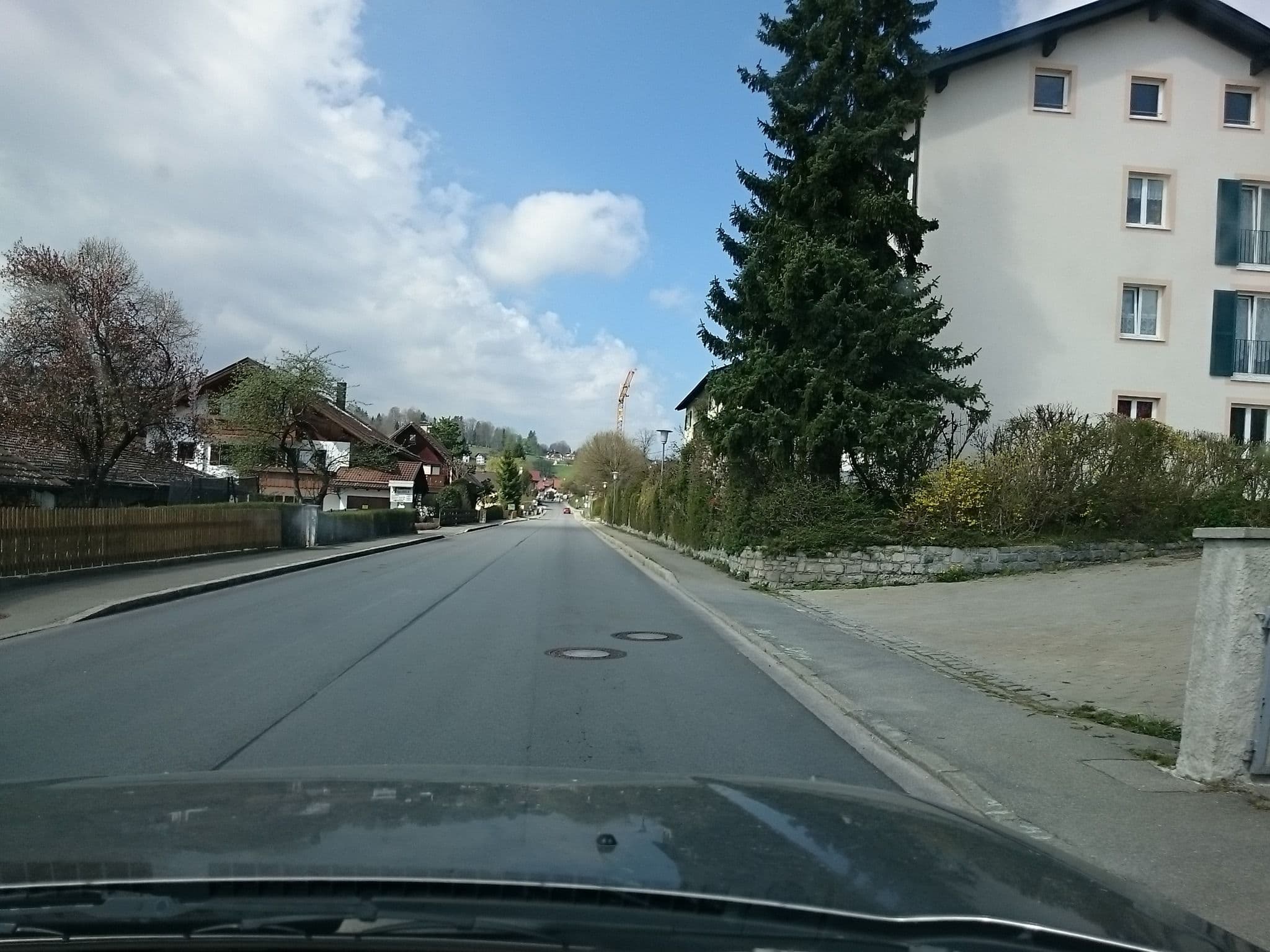 Street view near Gästehaus Alpenblick, Bad Kohlgrub — © voschix (CC BY-SA · Mapillary)