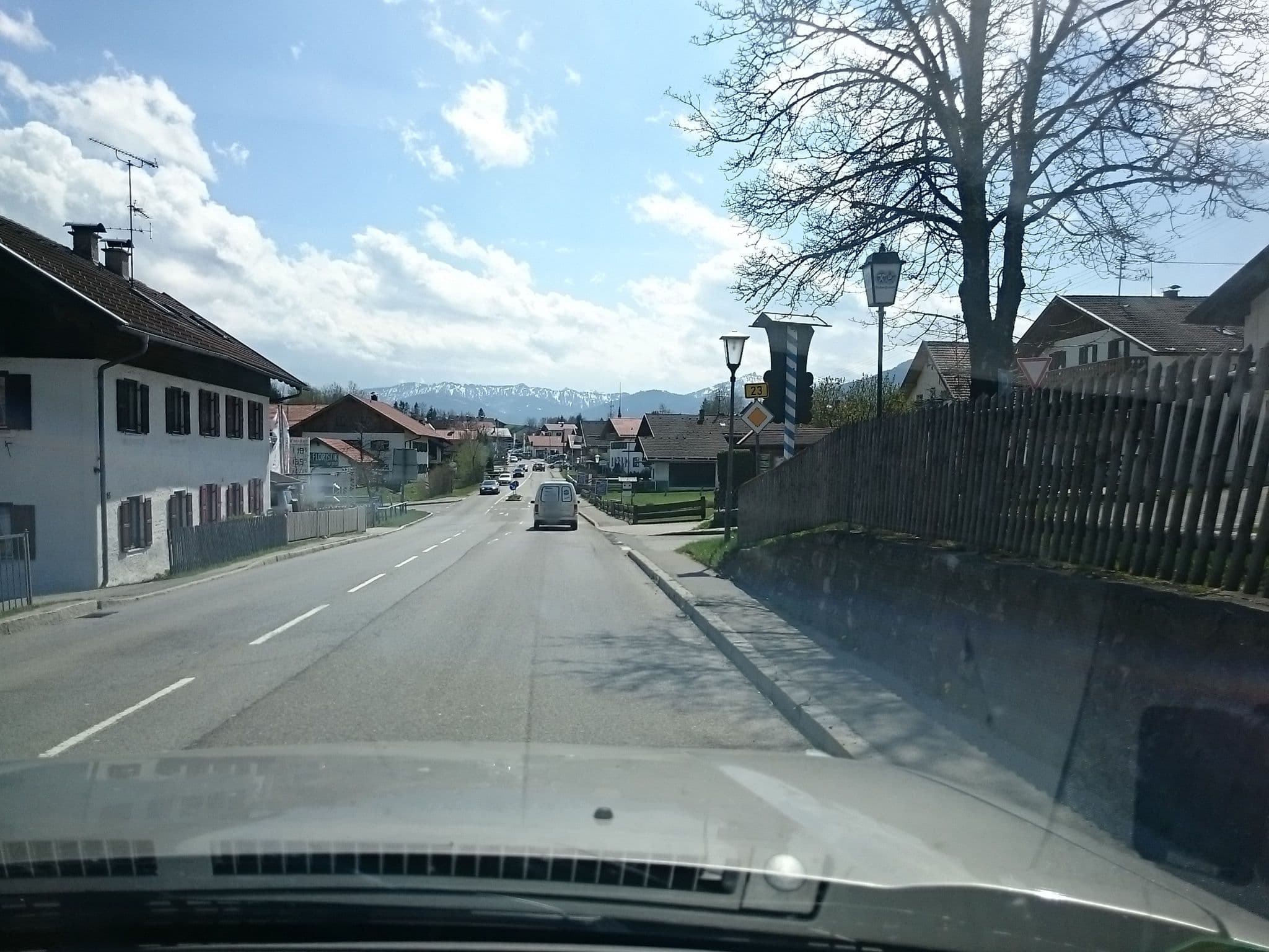 Street view near Hotel Gasthof zur Post, Saulgrub — © voschix (CC BY-SA · Mapillary)