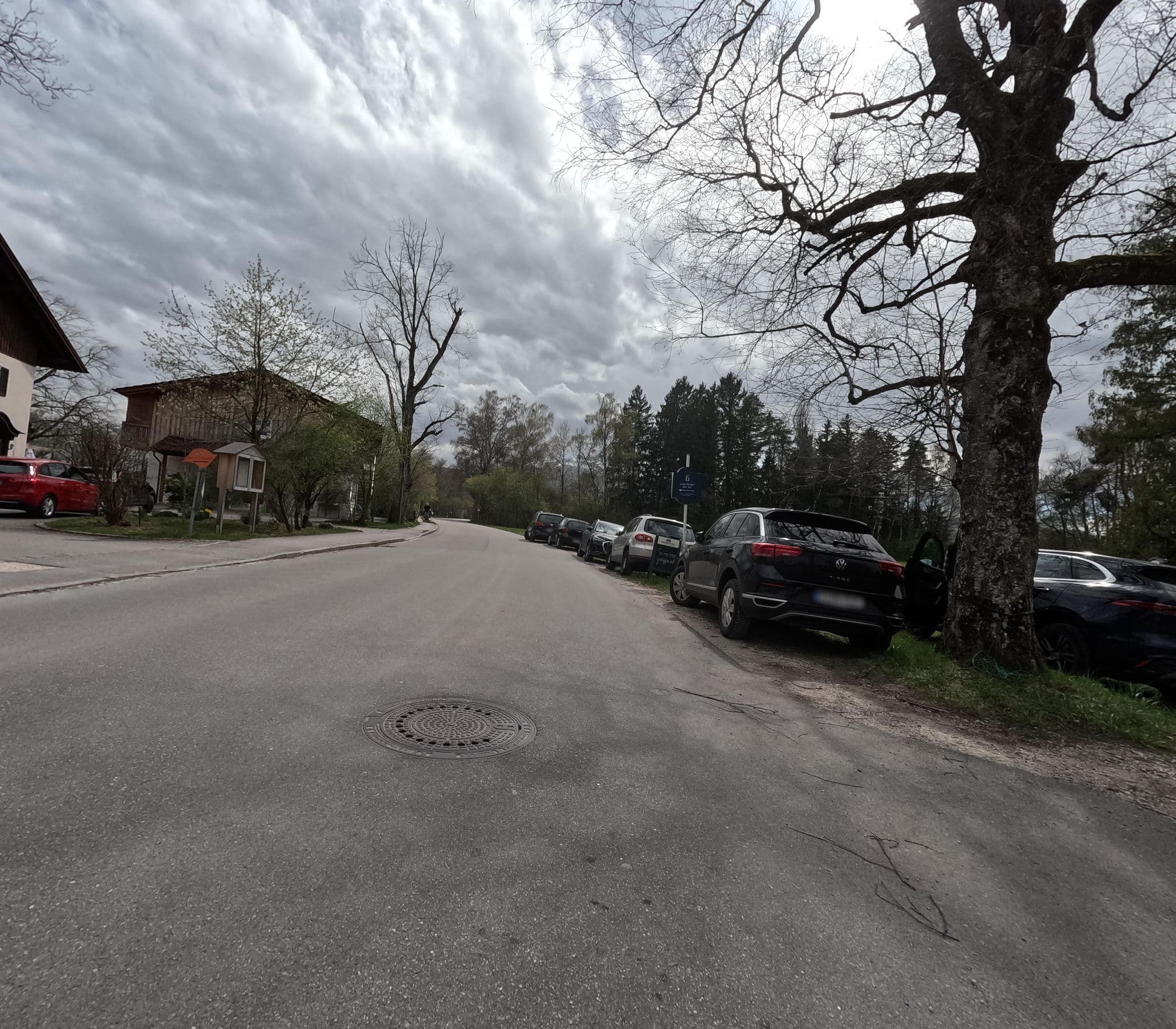 Street view near Hotel Restaurant Café Zum Fischer Am See, Prien am Chiemsee — © natebus (CC BY-SA · Mapillary)
